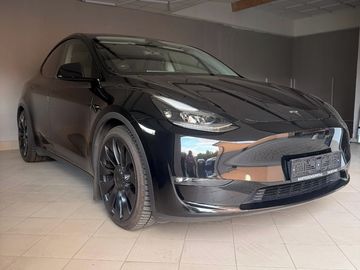 Tesla mode Y Performance