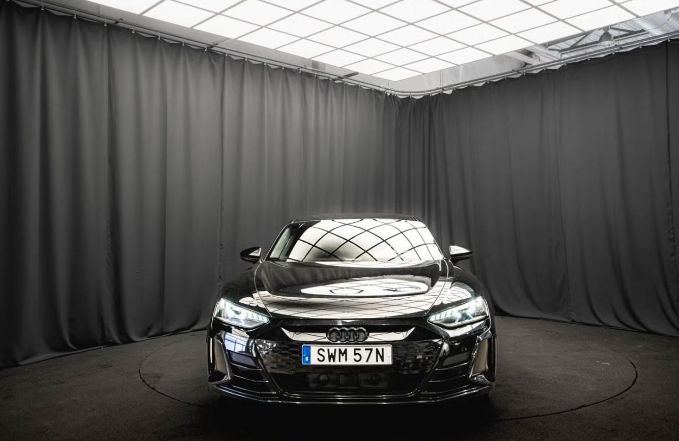 Audi e-tron GT, Q SoH 92% 360k HuD Vzduch Pano - fotka 3
