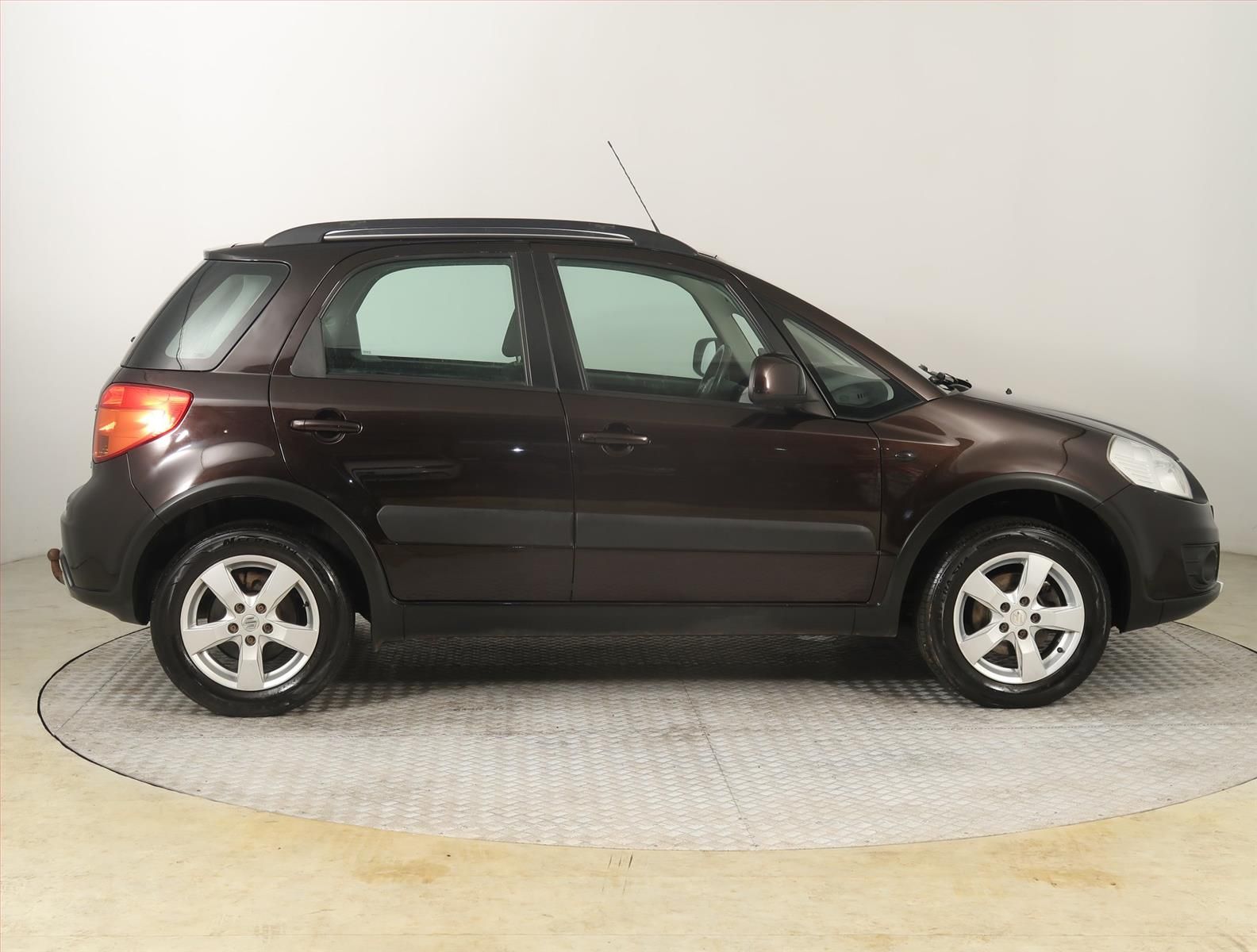 Suzuki SX4, 1.6 VVT, 4X4, ČR,1.maj, Navi - fotka 6