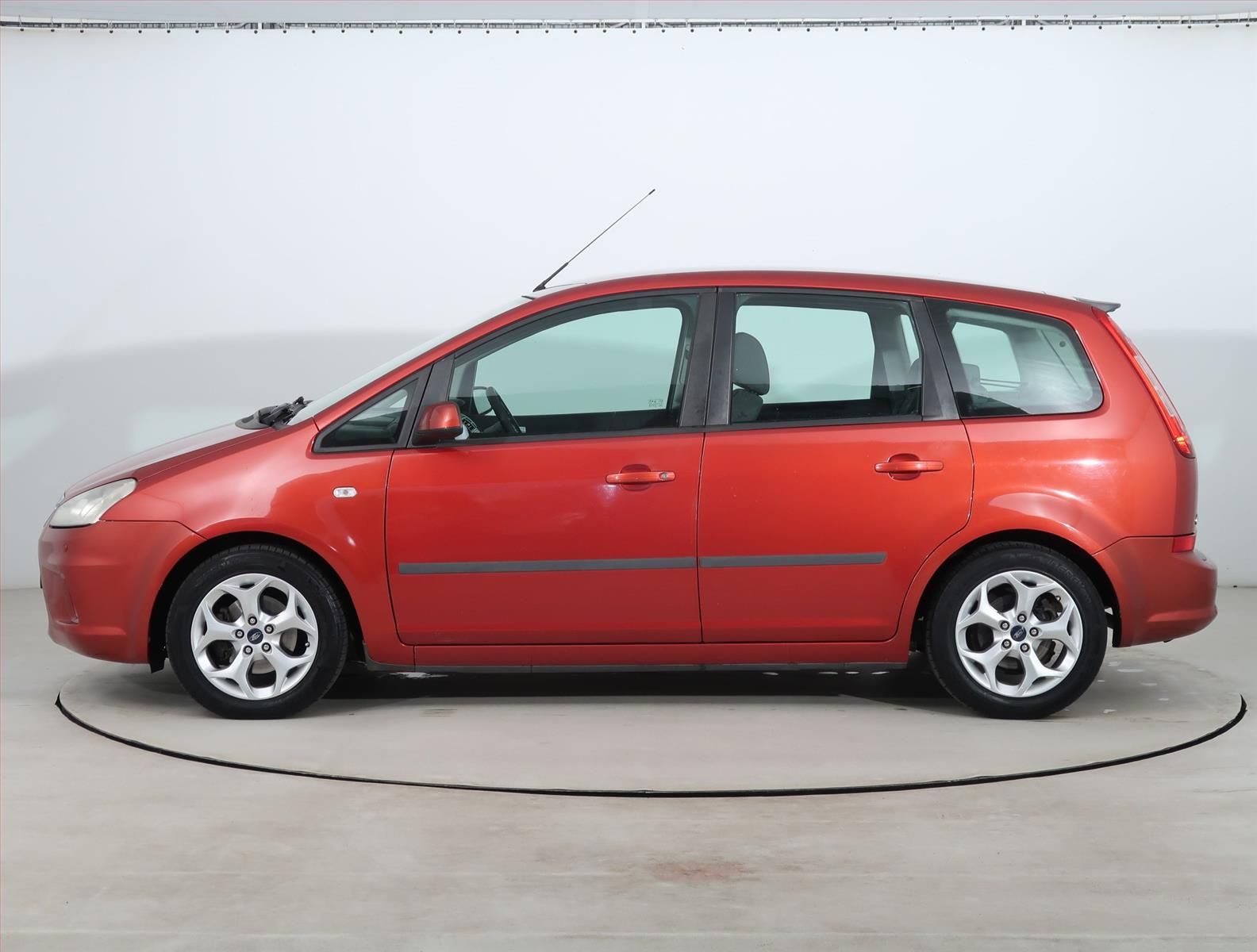 Ford C-MAX, 1.8, po STK, Automatická klima - fotka 3