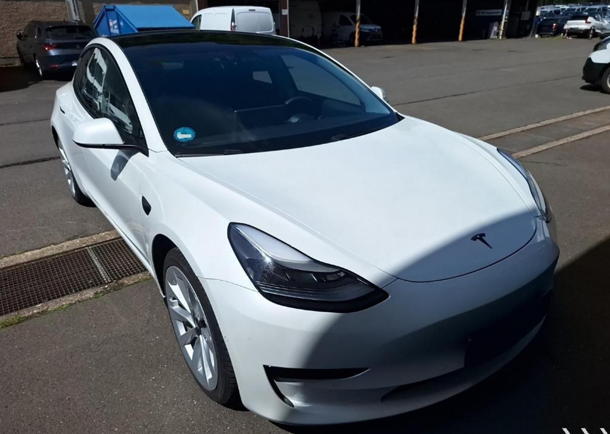 Tesla Model 3, Standard Range Plus