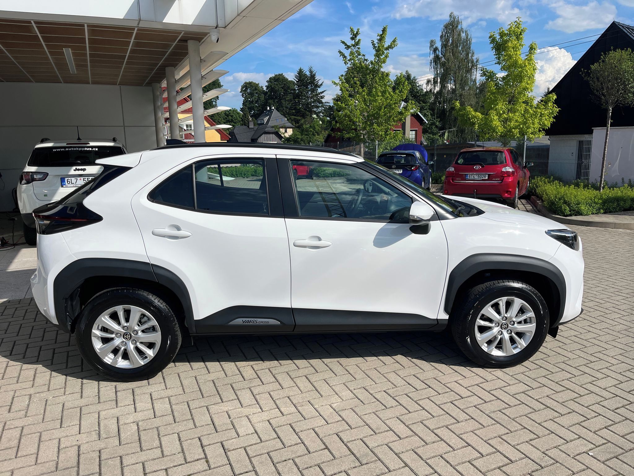 Toyota Yaris Cross, 1.5 Hybrid e-CVT Comfort - fotka 6