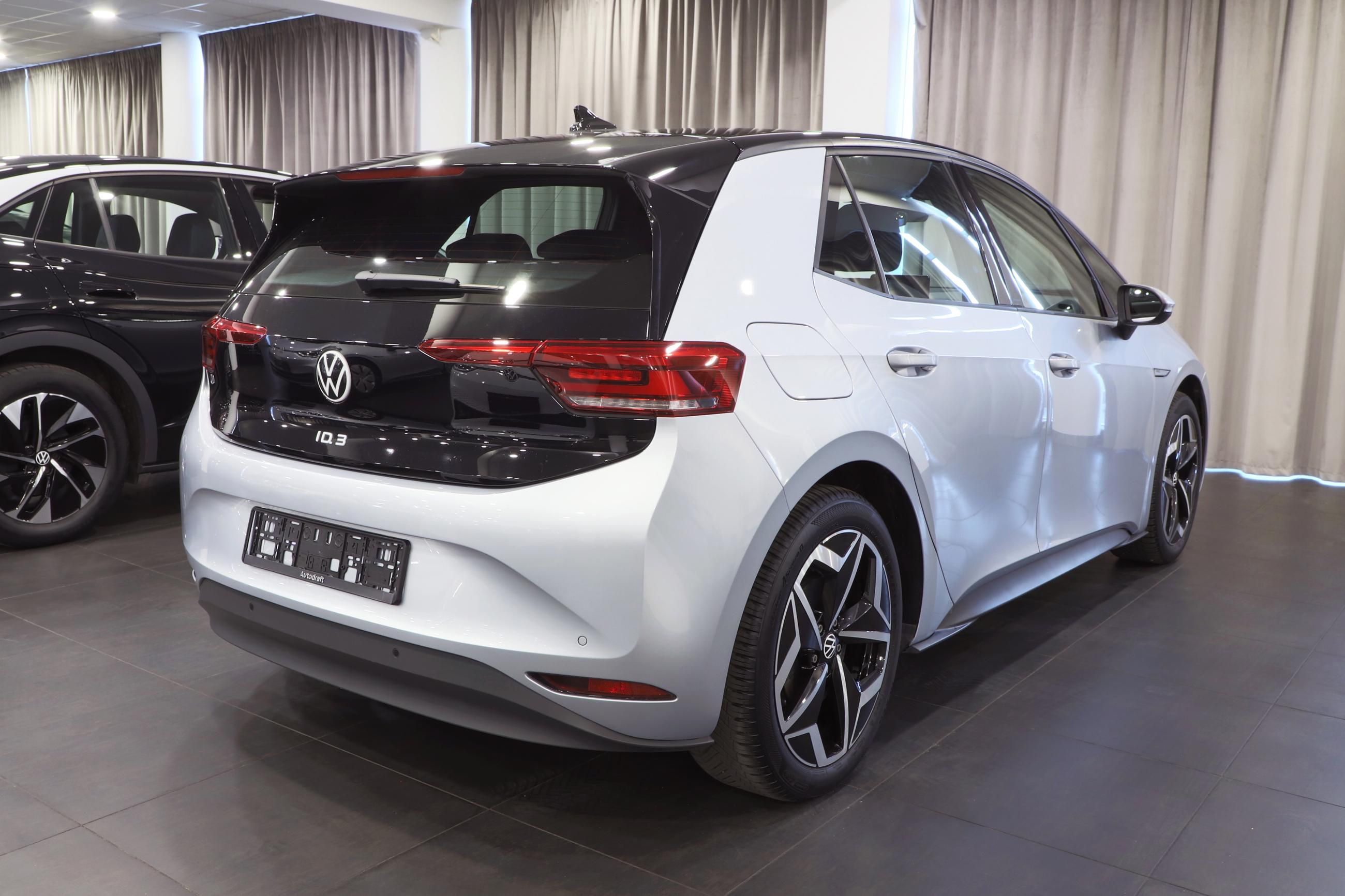 Volkswagen ID.3, ID.3 Pro 150kW / ALU 19'' - fotka 4