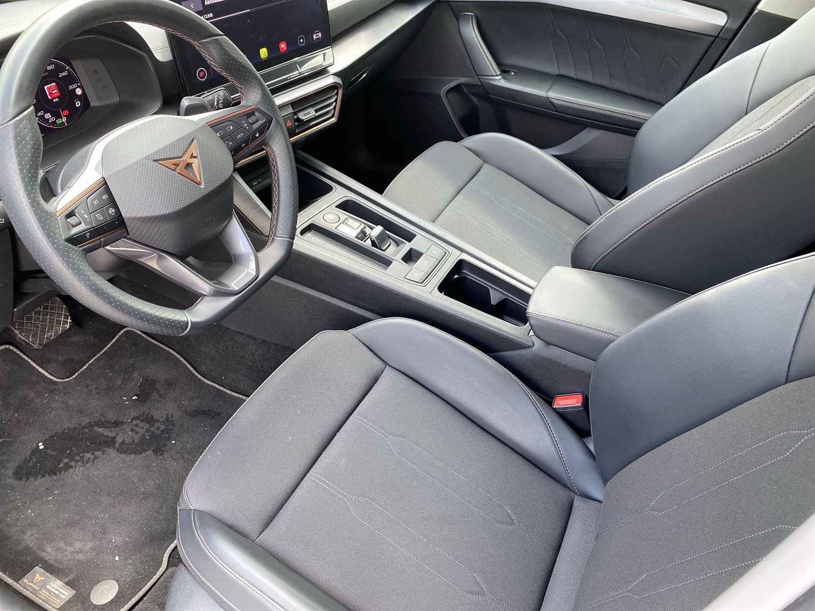 Cupra Formentor, 2,0 TSI 4Drive DSG - fotka 6