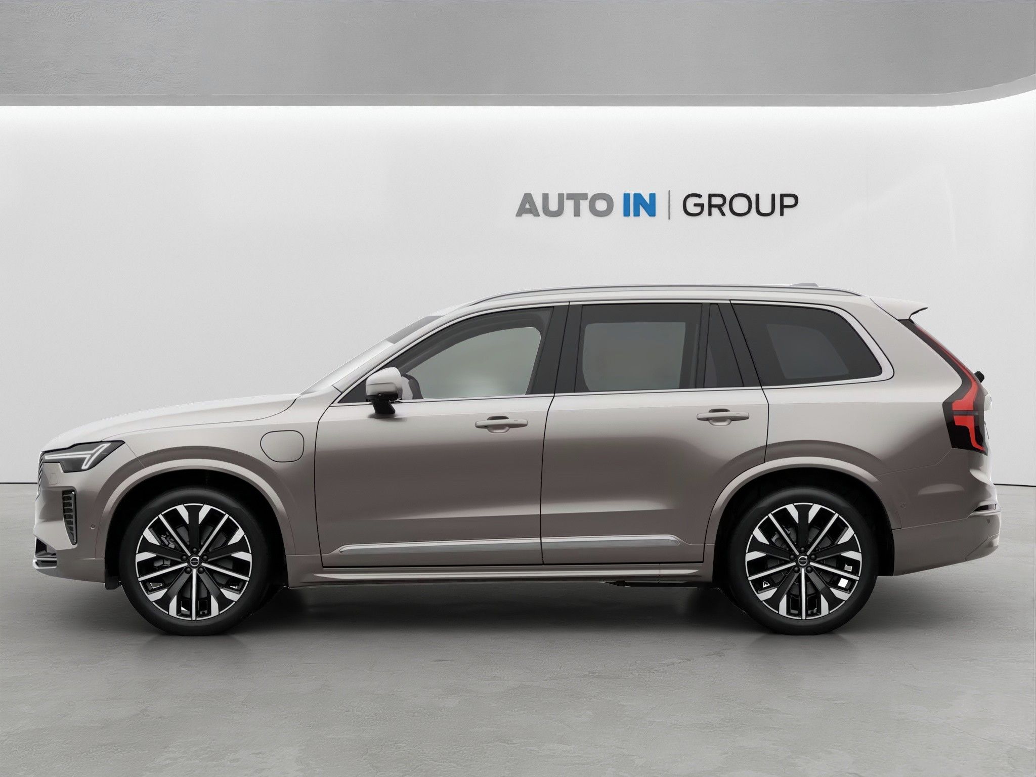 Volvo XC90, ULTRA B&W, vzduch. pod., 299kW - fotka 3