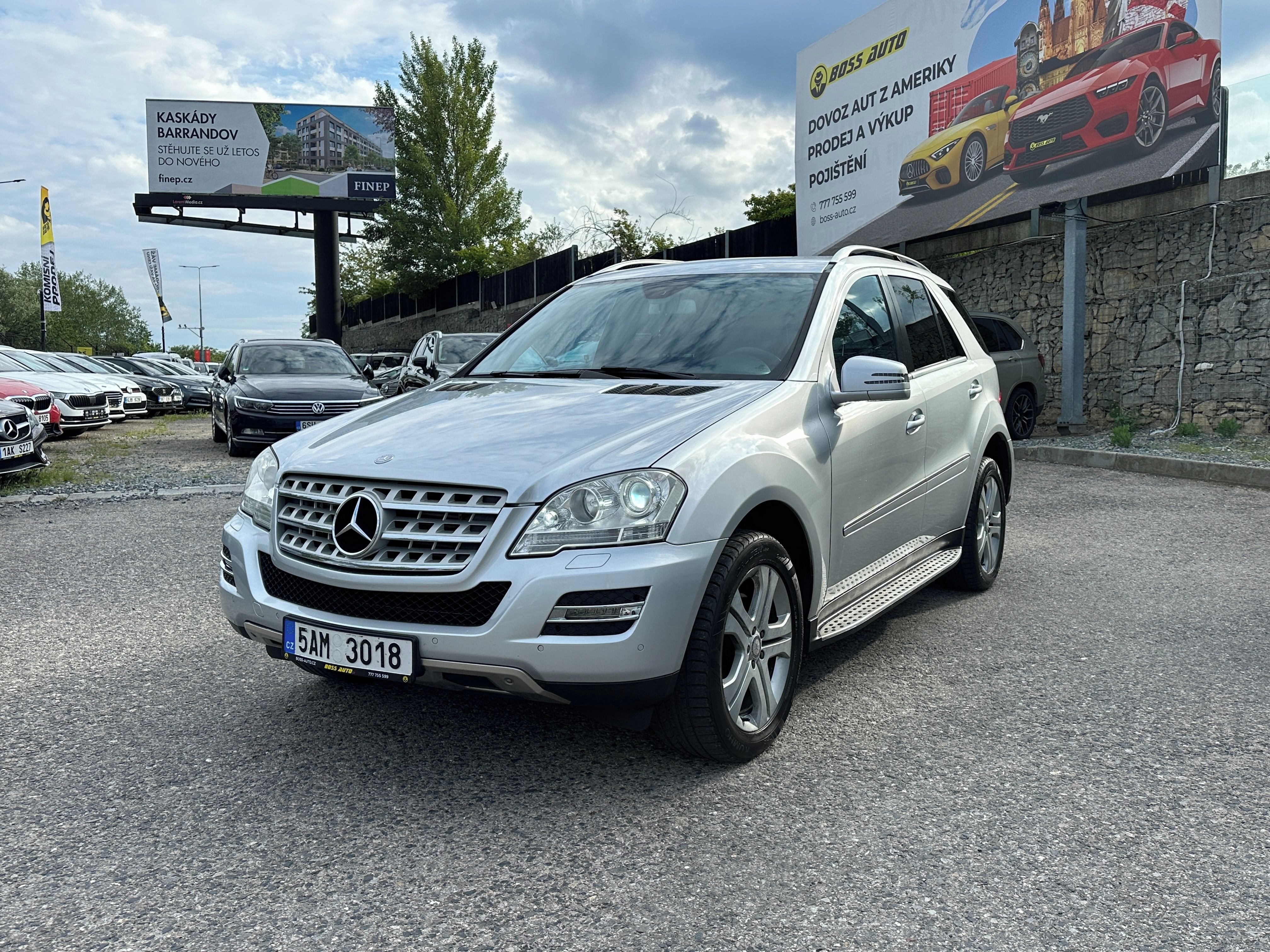 Mercedes-Benz ML, Mercedes-Benz ML 350 2011 - fotka 4
