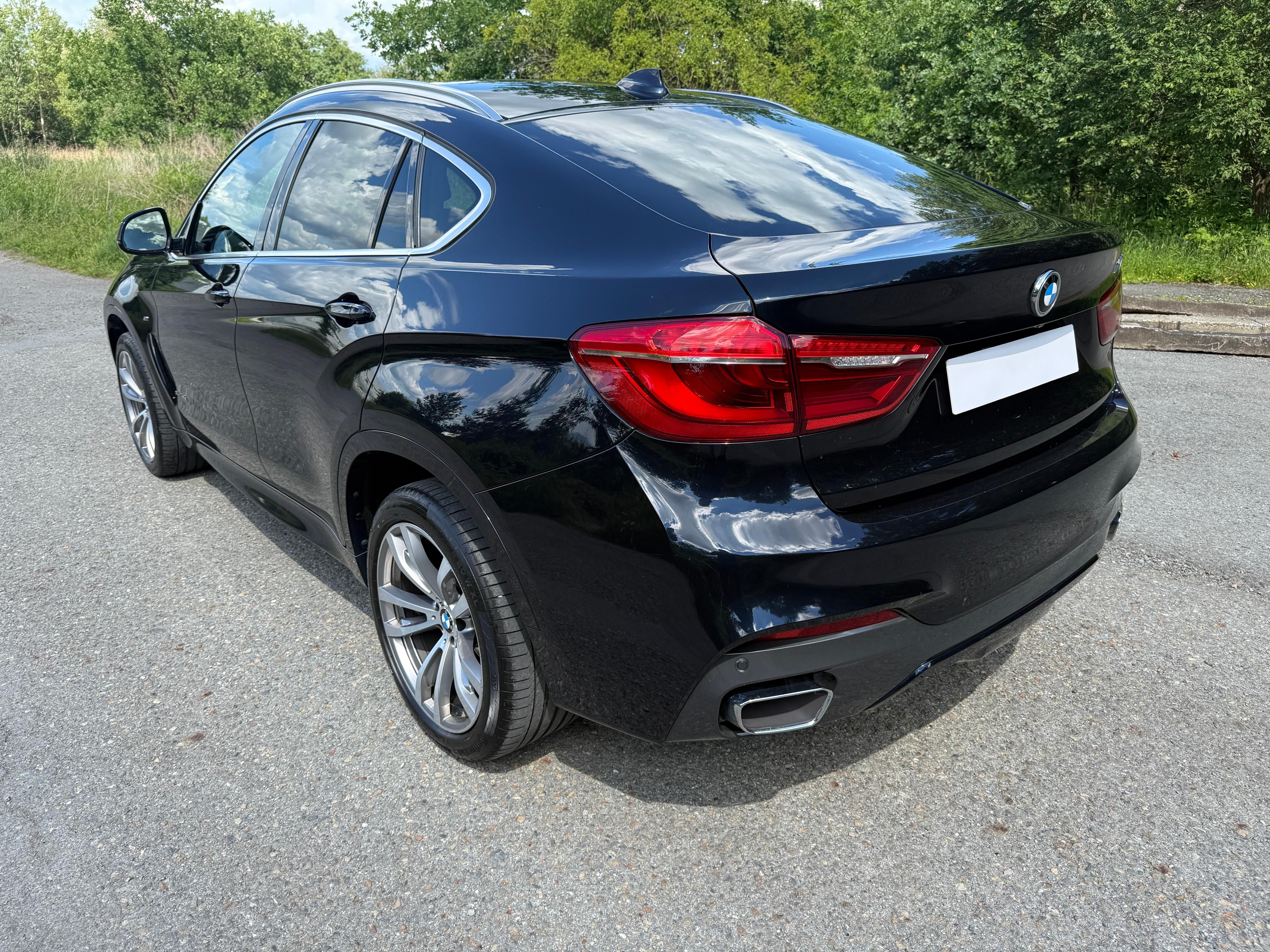 BMW X6, xDrive40d ČR,serv.kn.DPH - fotka 3