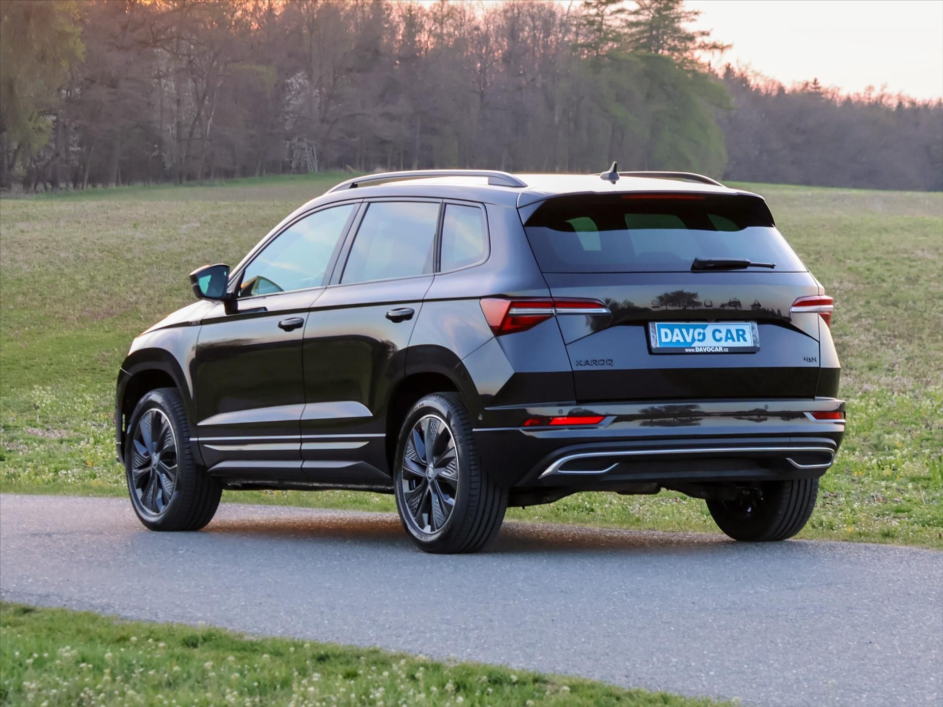 Škoda Karoq, 2,0 TDI 4x4 DSG Sportline DPH - fotka 5
