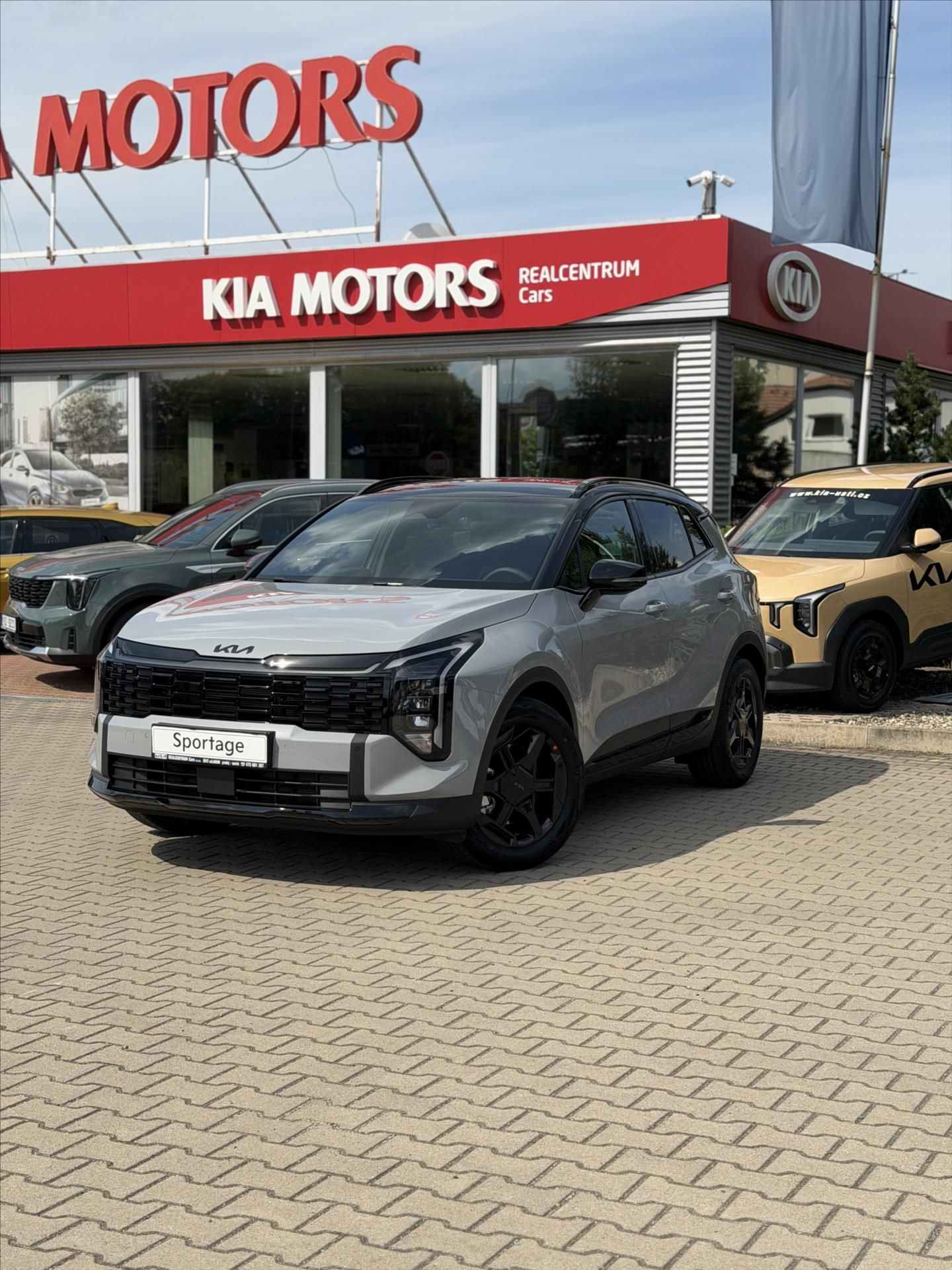 Kia Sportage, 1,6 T-GDi 7DCT BLACK EDITION - fotka 2