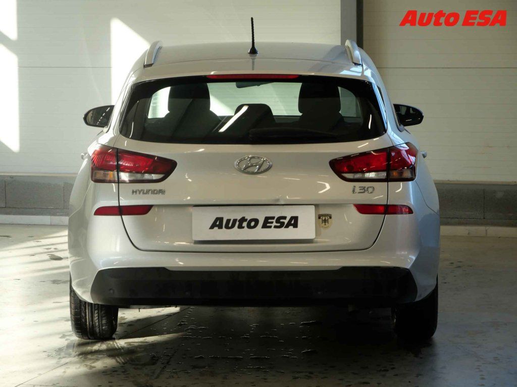 Hyundai i30, 1.6crdi,ČR - fotka 5
