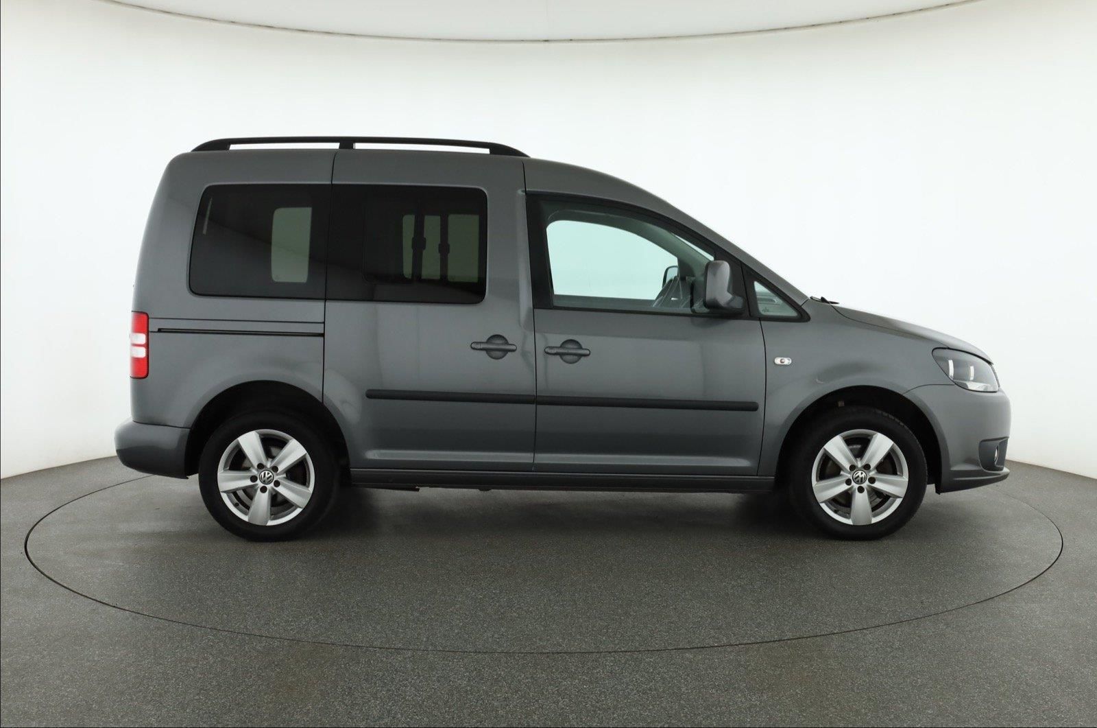 Volkswagen Caddy, 1.6 TDI, Comfortline, 7Míst - fotka 6