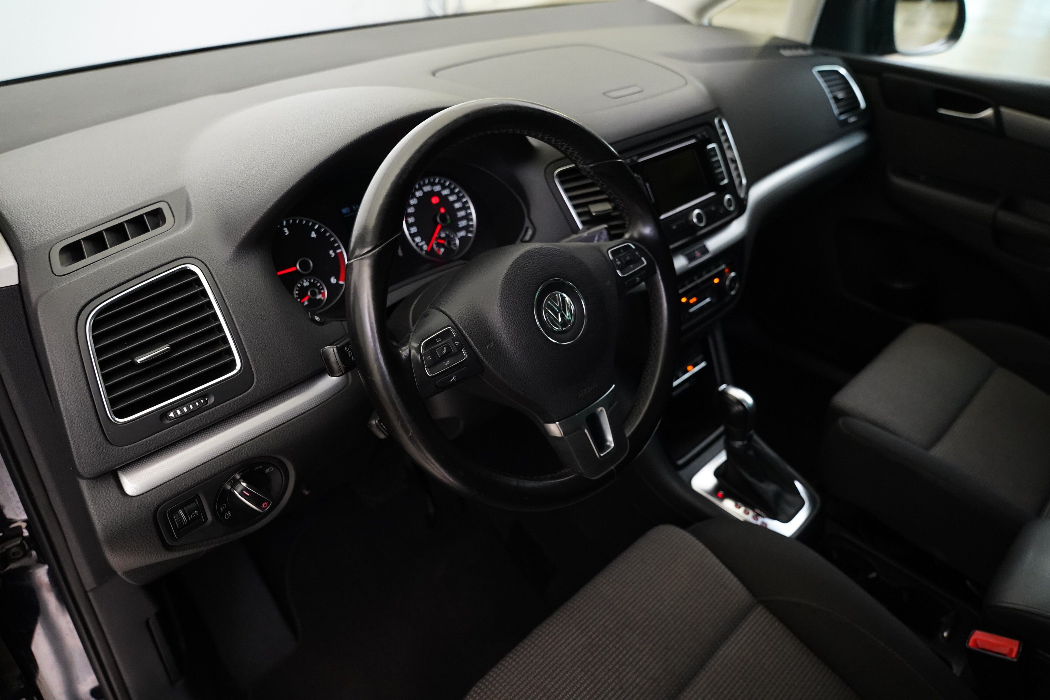 Volkswagen Sharan, 2.0 TDI 103 kW DSG Comfortline - fotka 5