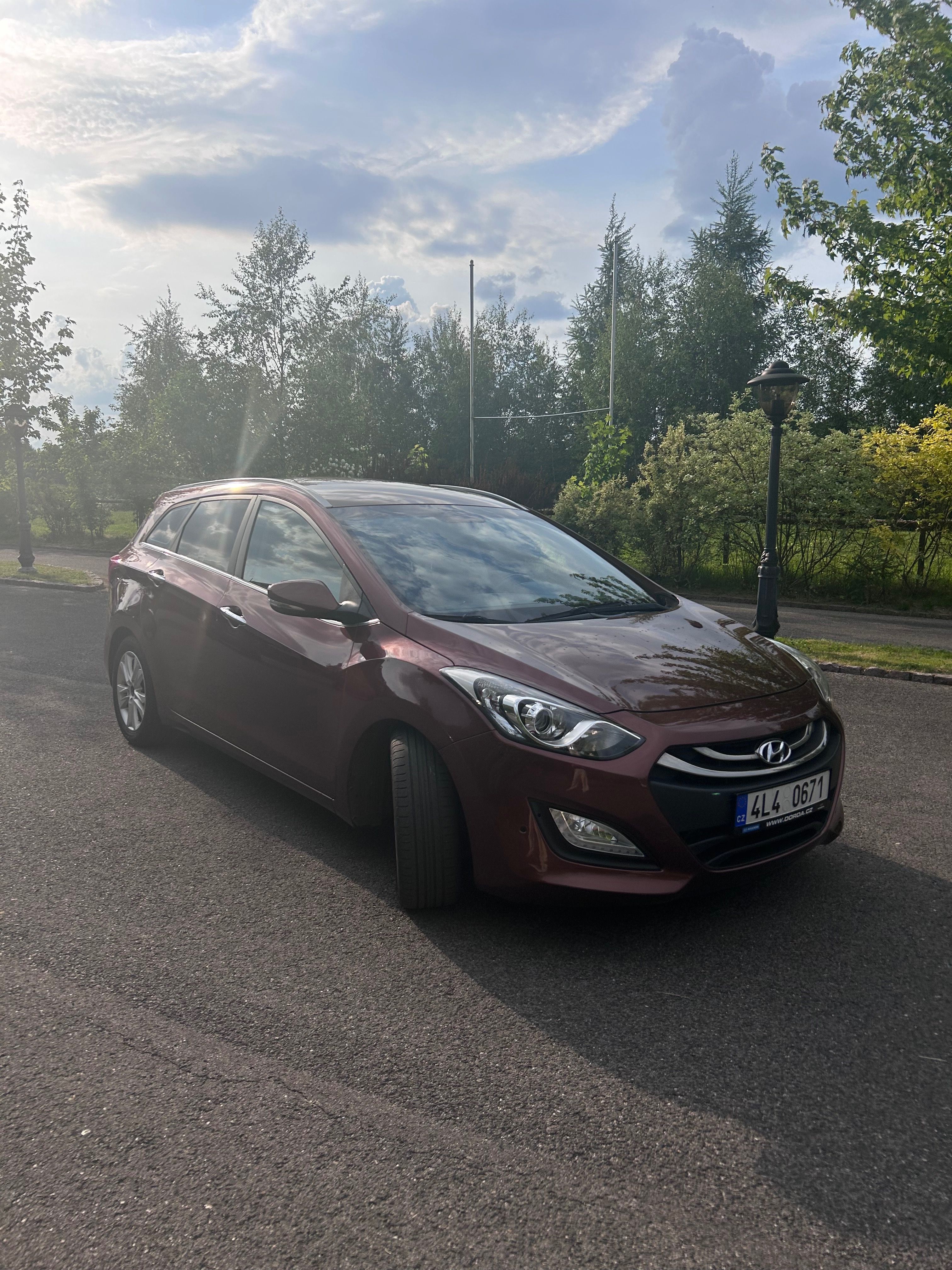 Hyundai i30, 1.6 GDI - polokůže - fotka 2