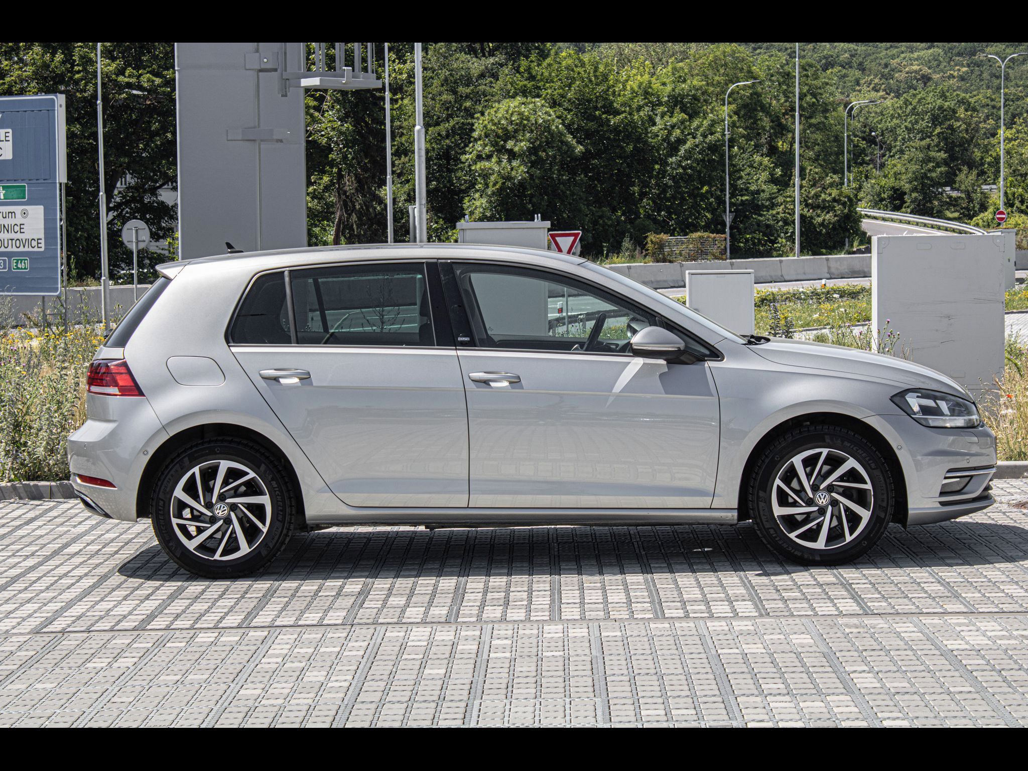 Volkswagen Golf - fotka 4