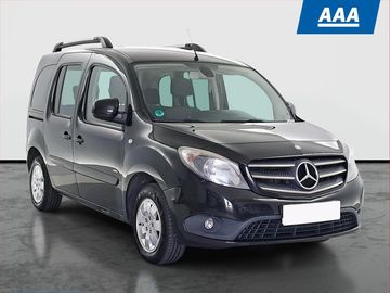 111 CDI, Tourer/L, 5 míst