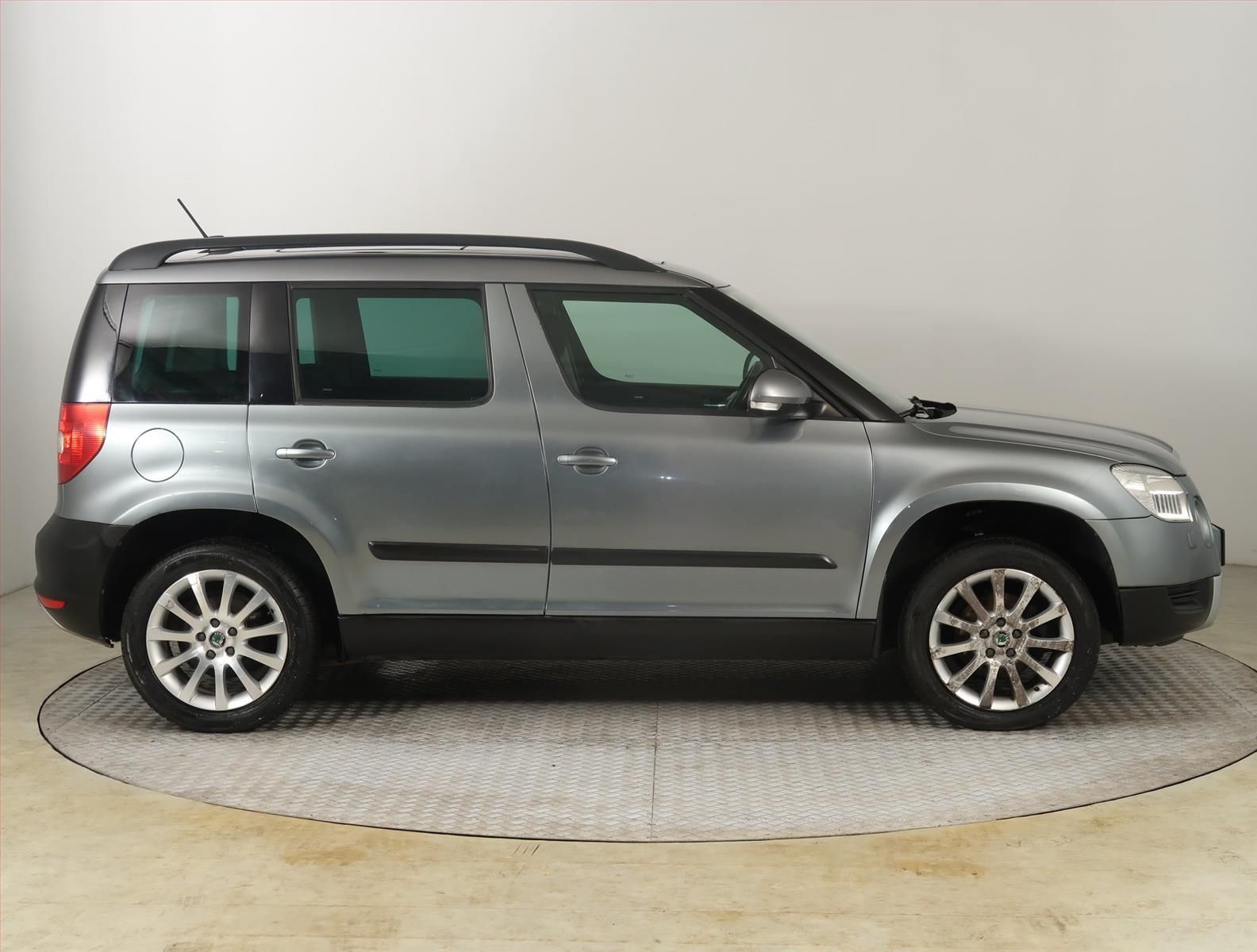 Škoda Yeti, 2.0 TDI, Elegance, 4X4 - fotka 6
