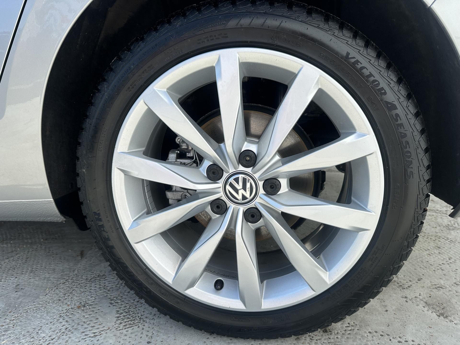 Volkswagen Golf Sportsvan, 2.0 TDI 1. majitel, ser. kniha - fotka 5