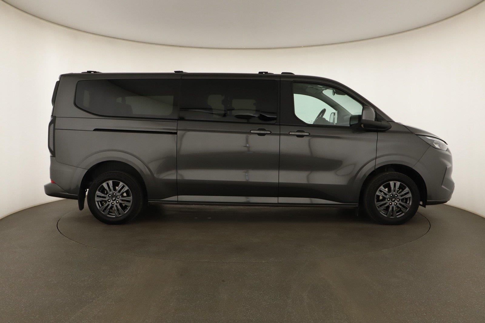 Ford Tourneo Custom, 2.0 EcoBlue, Titanium, Klima - fotka 6