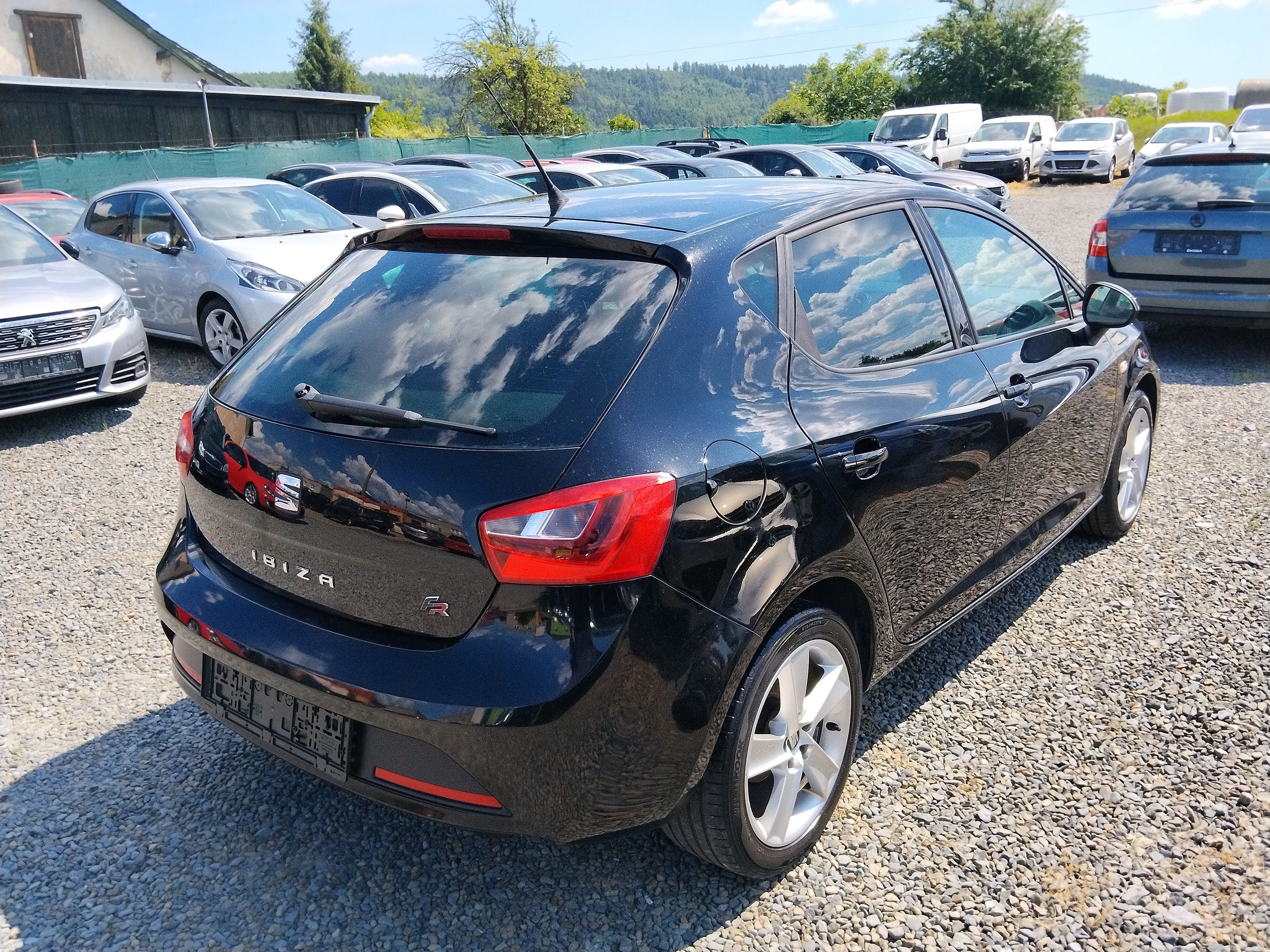 Seat Ibiza, FR 1.2 TSI Výhřev. sed., Klima - fotka 6