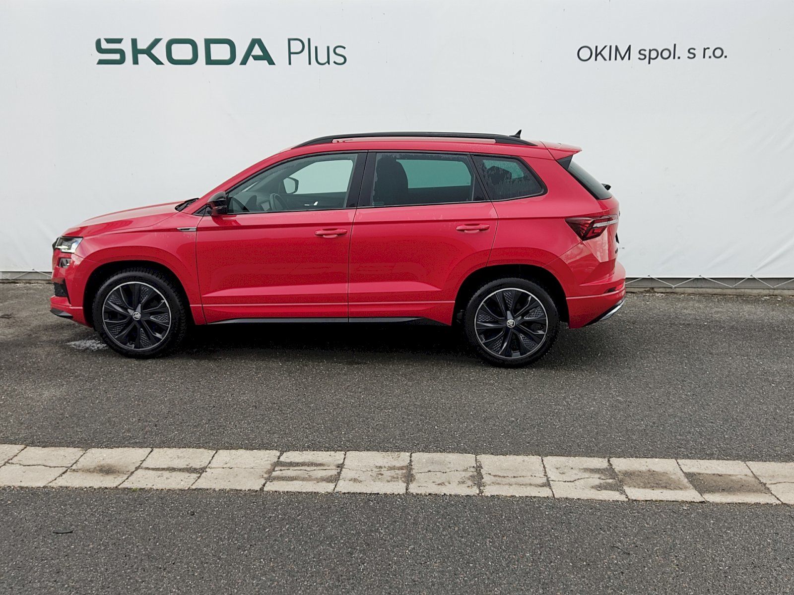 Škoda Karoq, SportLine Plus 1,5 Tsi 110 Kw - fotka 3