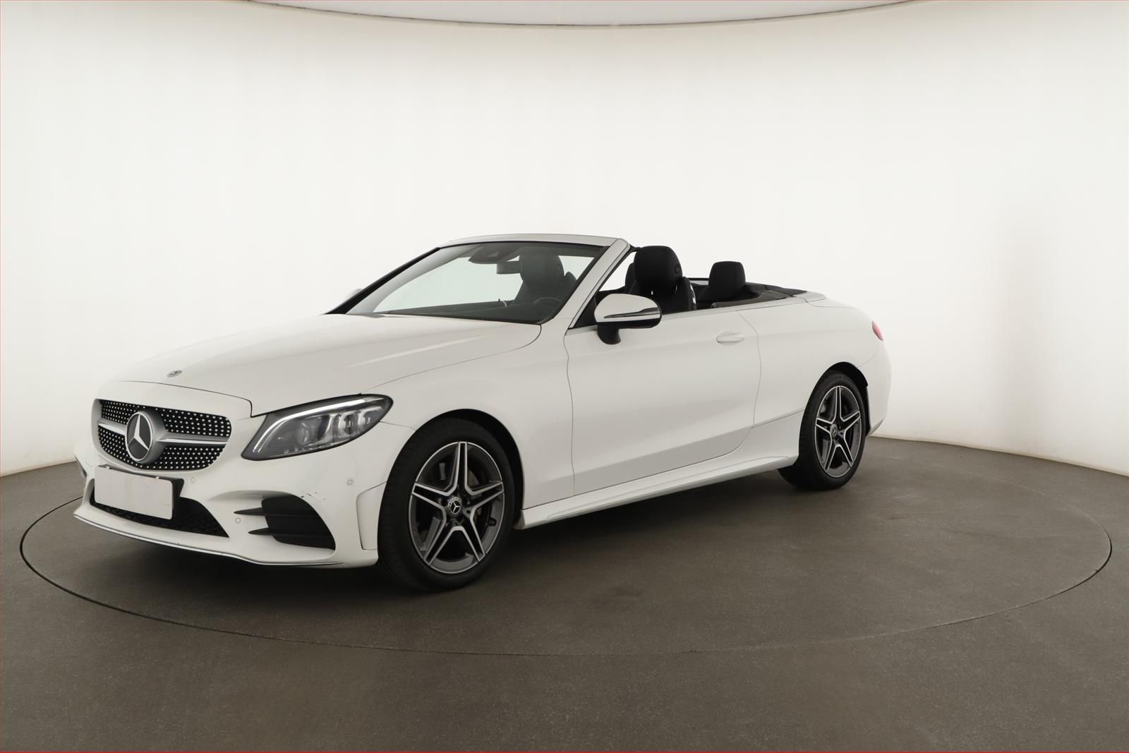 Mercedes-Benz Třídy C, 200 - fotka 2
