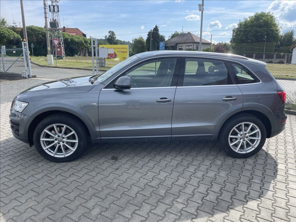 Audi Q5, 3,0 TDI S-TRONIC S-LINE ČR 4x4 - fotka 5