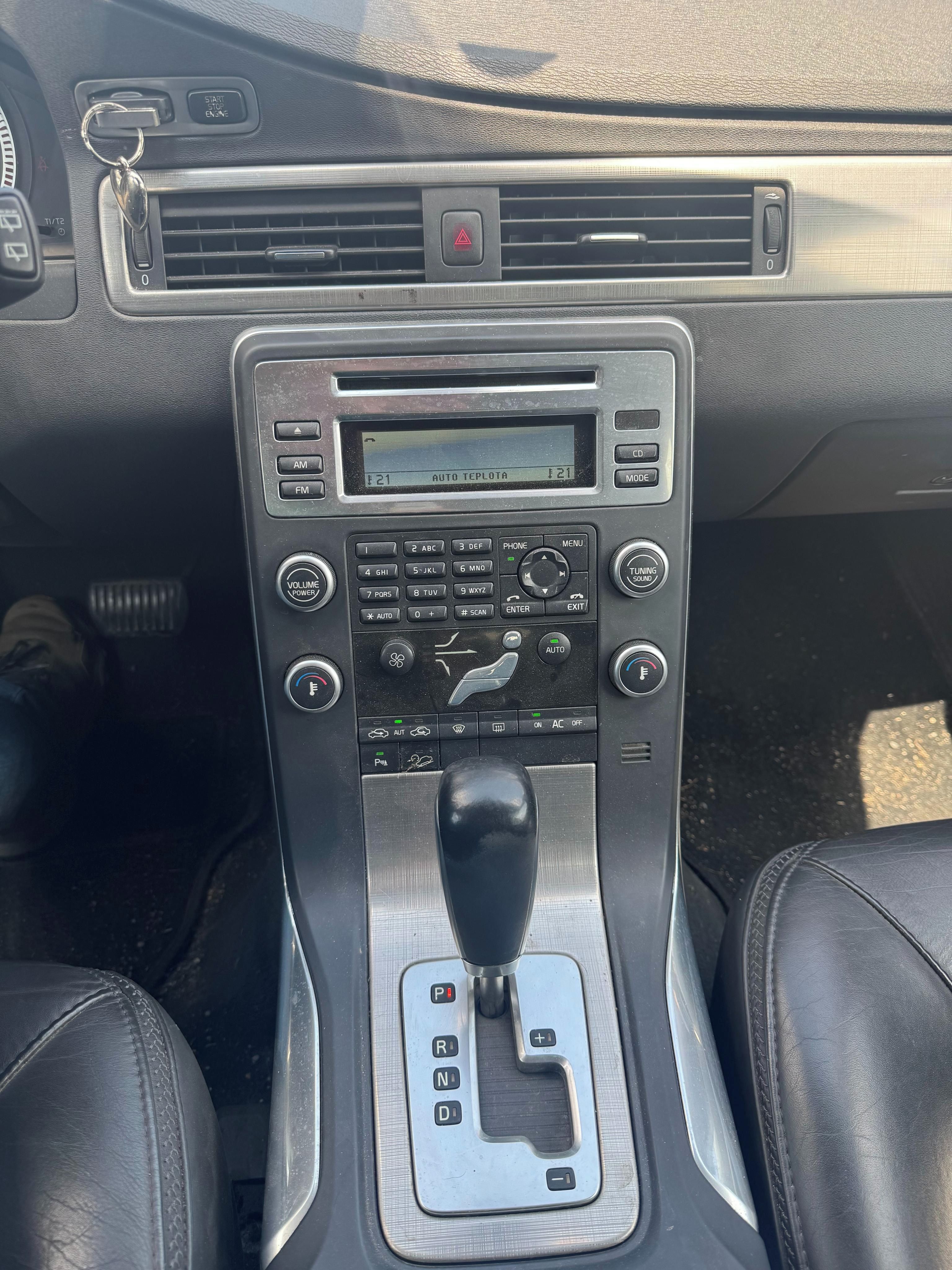 Volvo XC70 - fotka 4