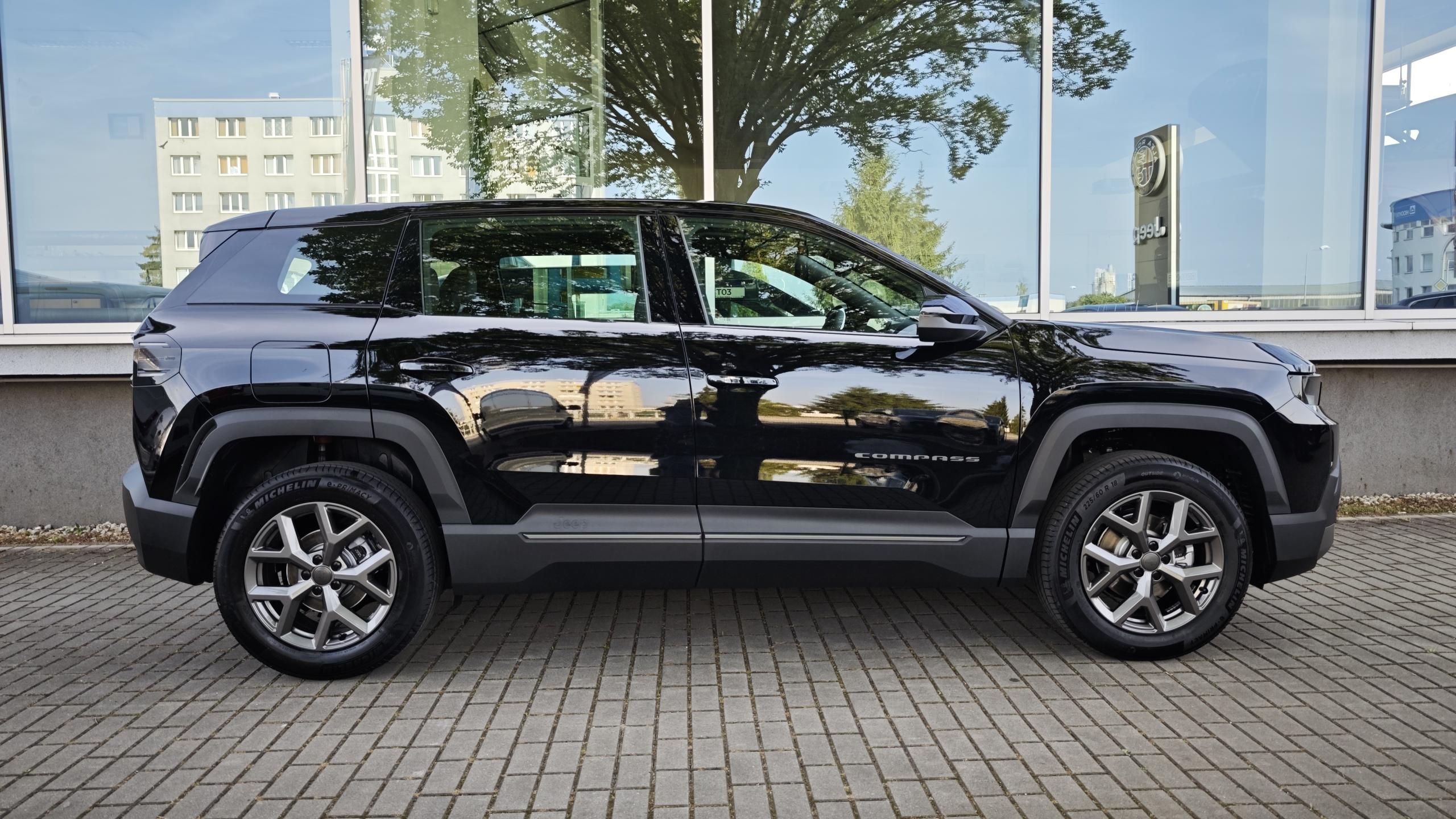 Jeep Compass, Altitude hybrid 145PS automat - fotka 5
