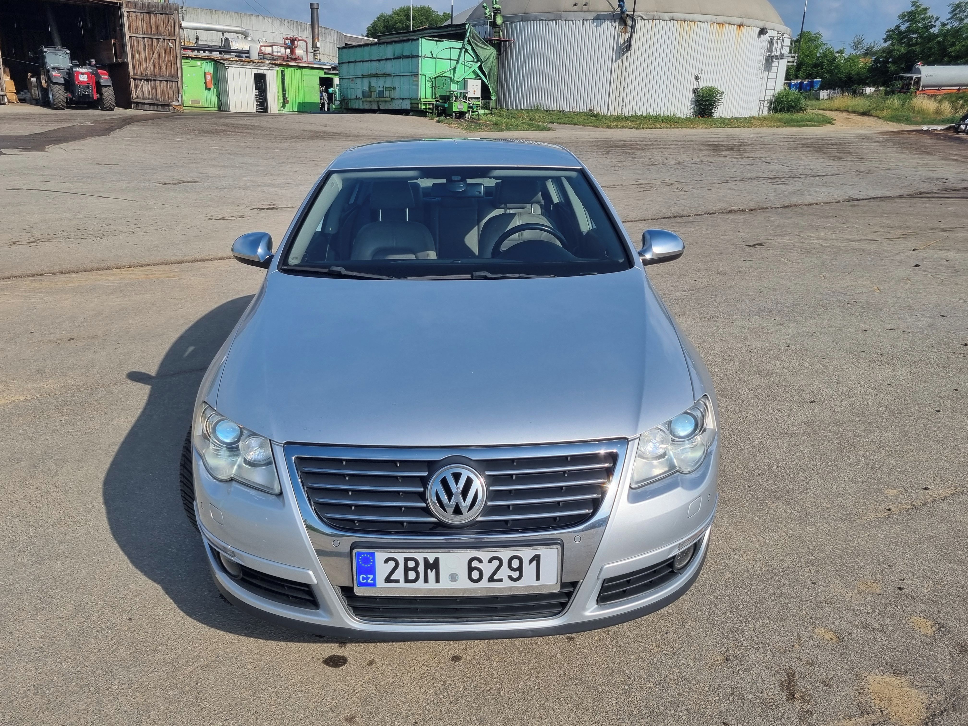 Volkswagen Passat, Passat 2.0 TDI 125kw - fotka 3