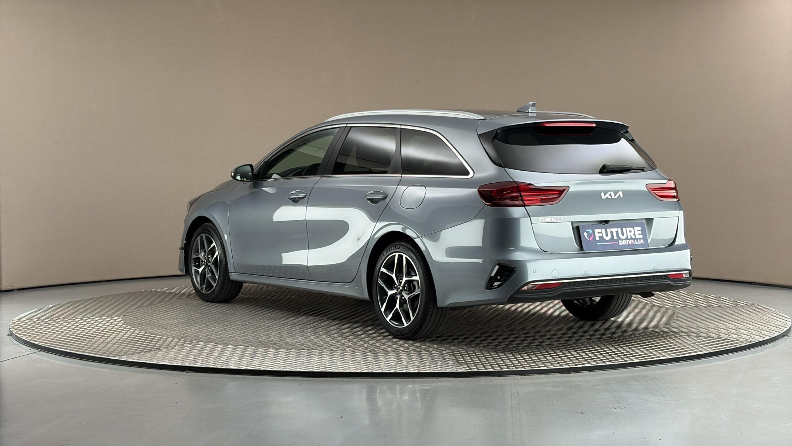 Kia Cee´d, 1.5 T-GDI Top - fotka 2