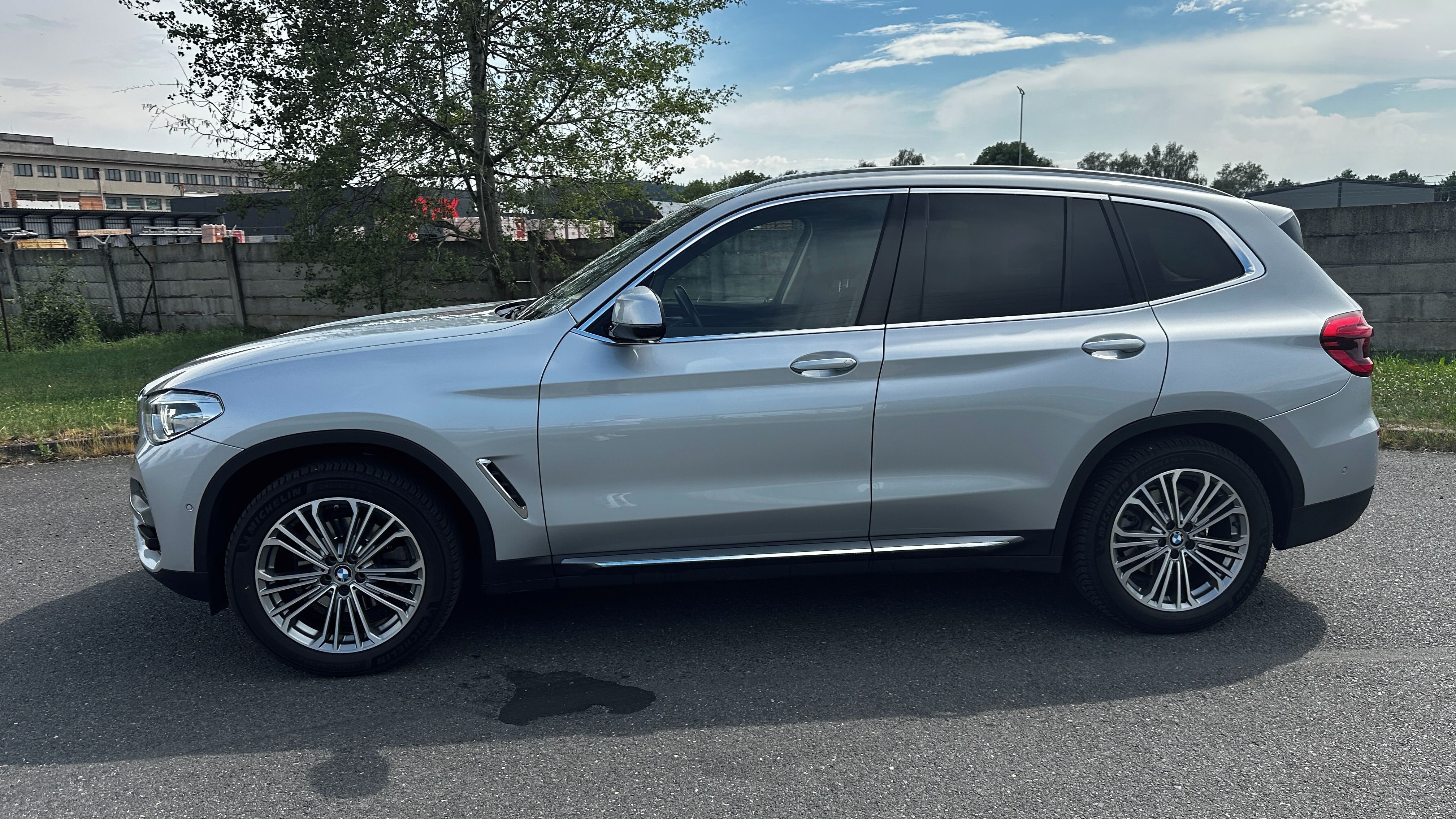 BMW X3, xDrive20i - fotka 2