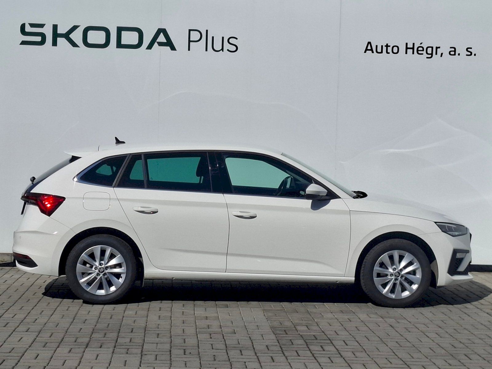 Škoda Scala, 1.0 TSI 85kW Top Selection DSG - fotka 6