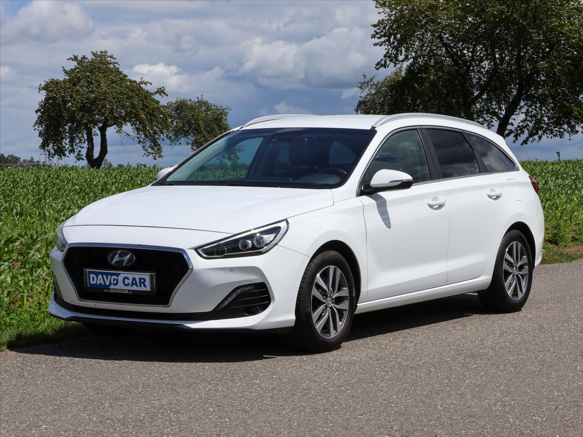 Hyundai i30, 1.6 CRDi Automat CZ Style LED - fotka 3