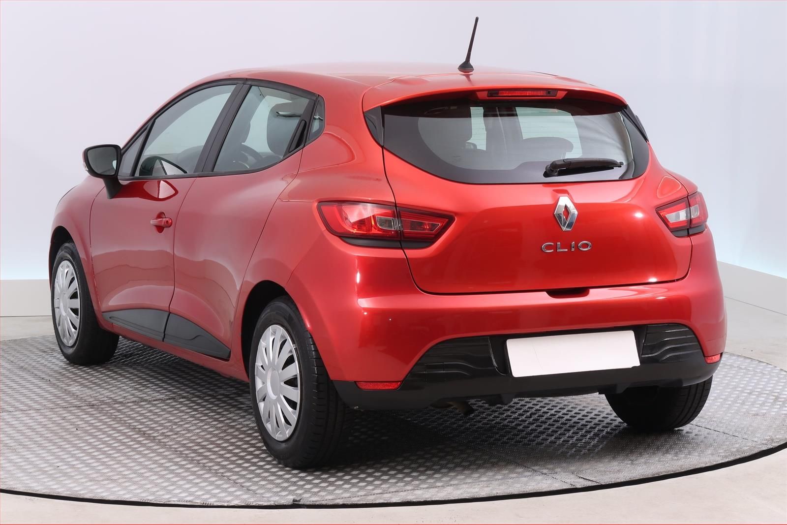Renault Clio, 1.2 16V, po STK, rezervace - fotka 4