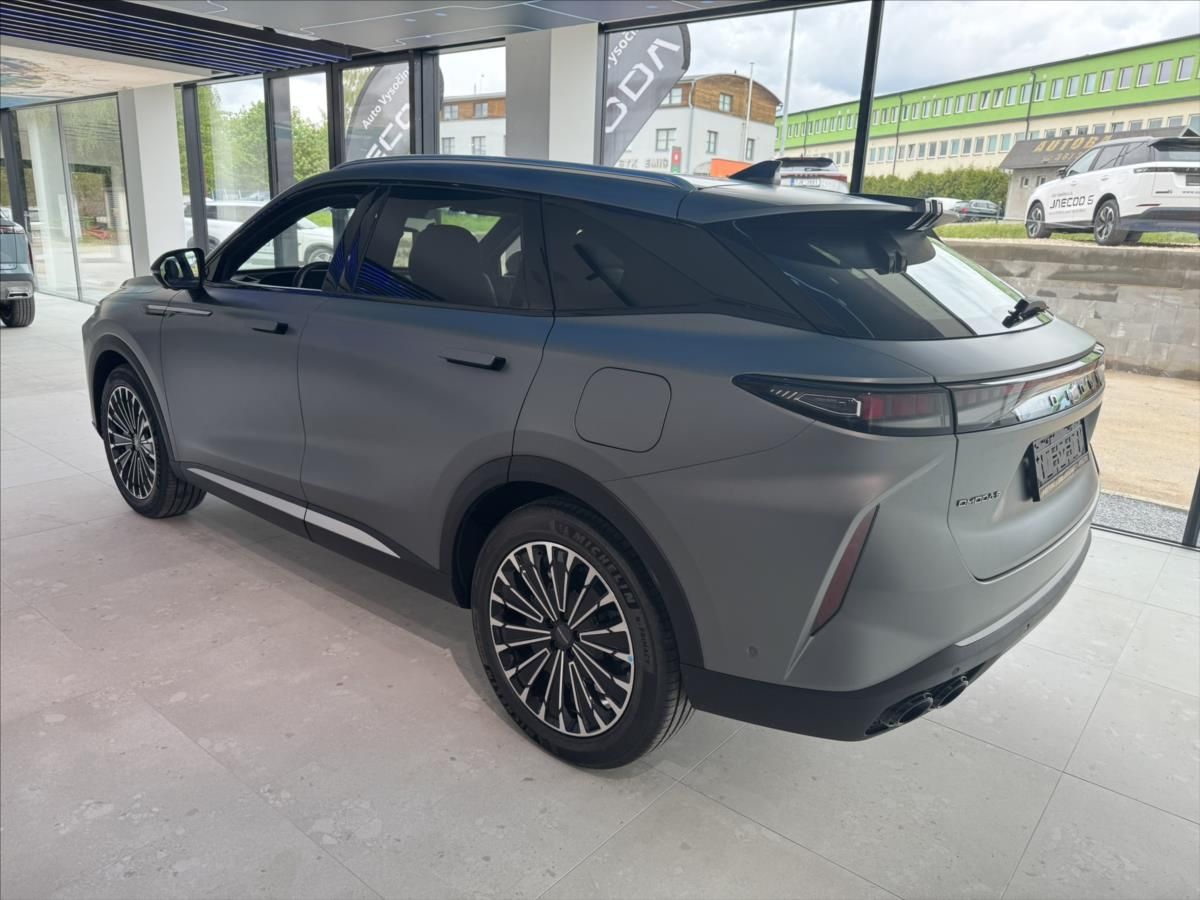Omoda 9, 1,5 SHS PREMIUM - fotka 2
