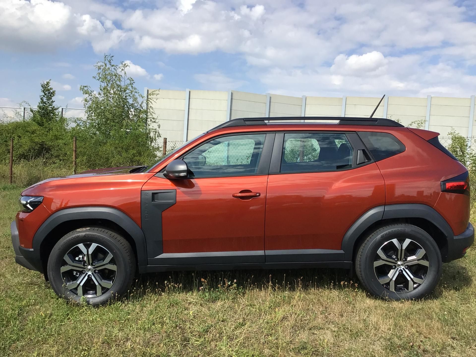 Dacia Duster, HYBRID AUTOMAT MAXIM. VÝBAVA - fotka 4