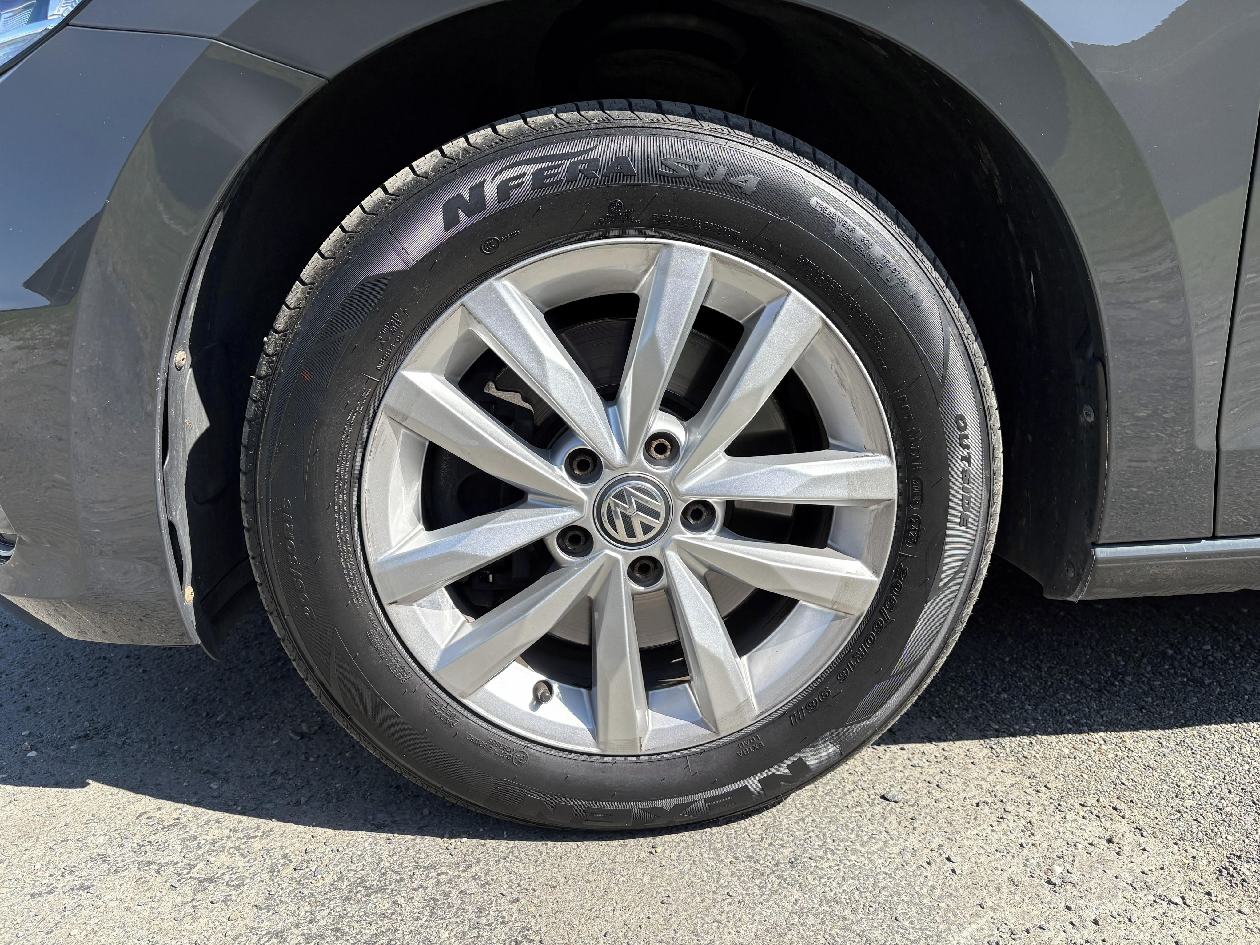 Volkswagen Touran, 2.0 TDI 110 KW 6G Highline - fotka 5