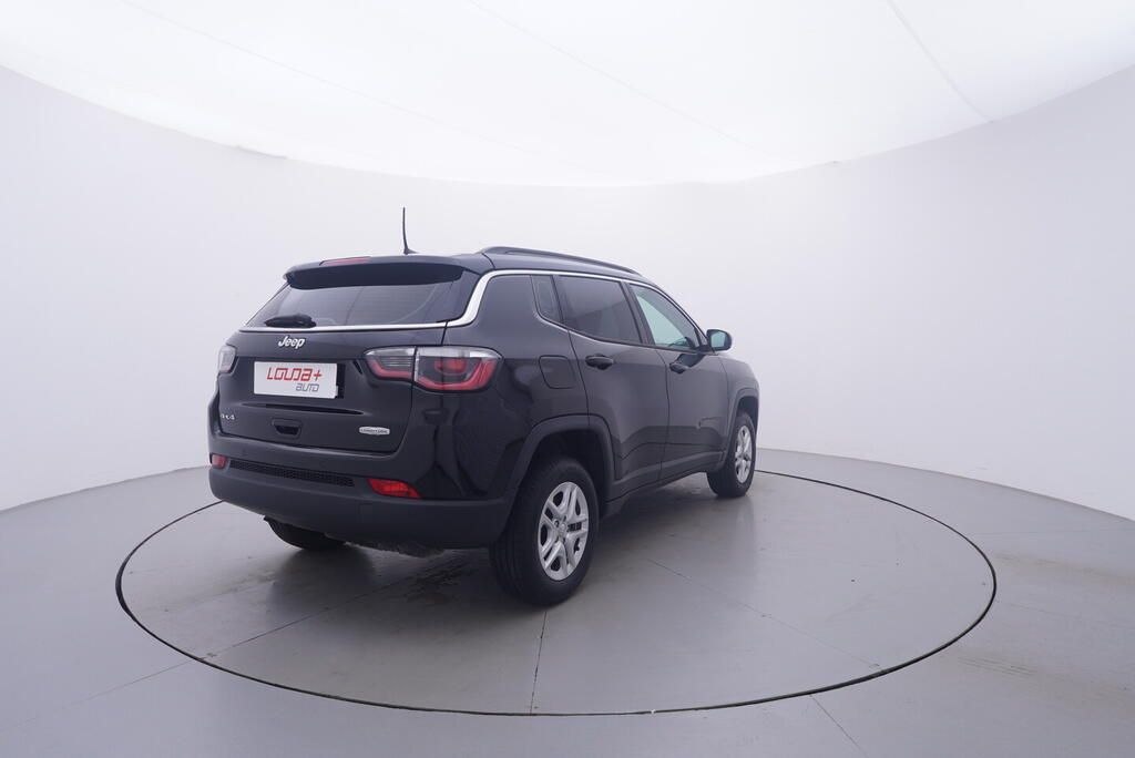Jeep Compass, 2.0 M-Jet 103 kW - fotka 5