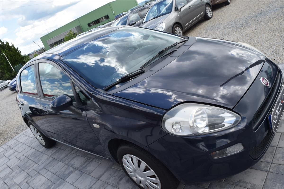 Fiat Grande Punto, 1,2 i 51KW PO ROZVODECH KLIMA - fotka 3