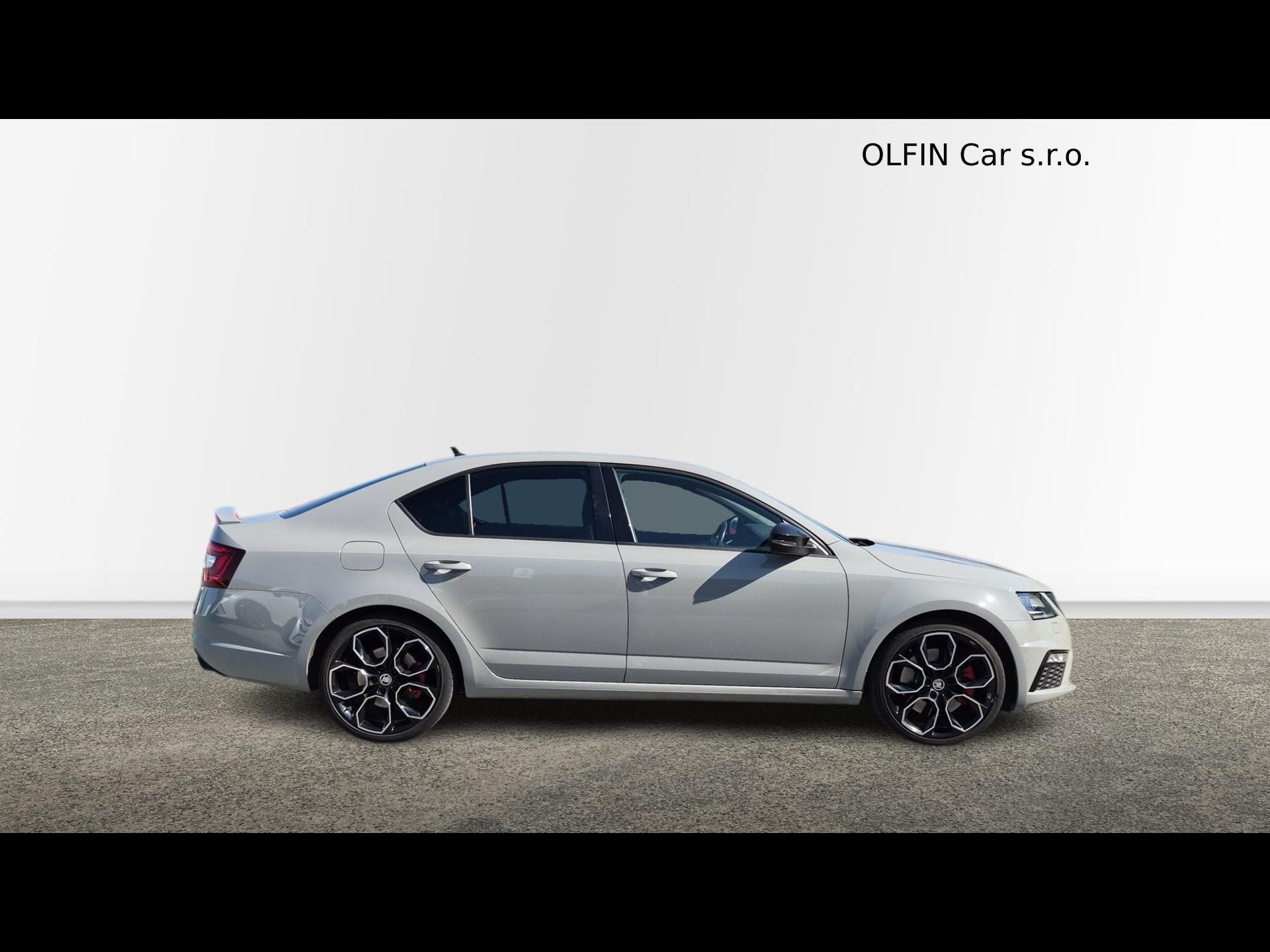 Škoda Octavia, 2.0 TSI DSG RS 180 kW - fotka 6