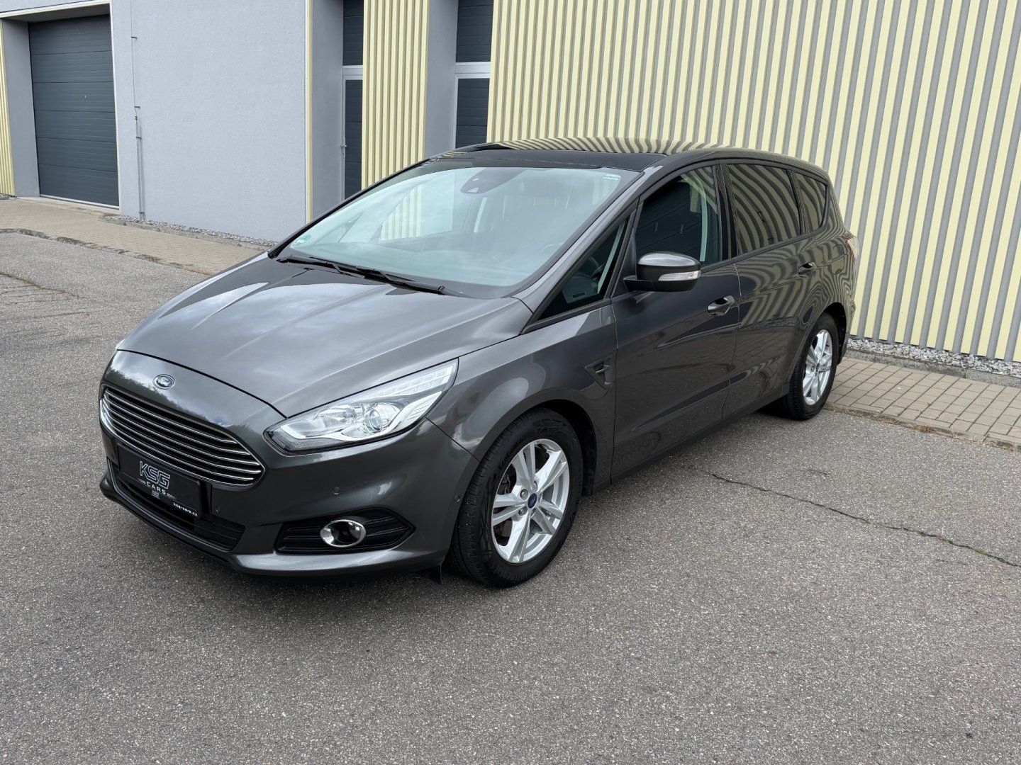 Ford S-MAX, 2.0TDCi 140kW! 7 míst! WEBASTO - fotka 2