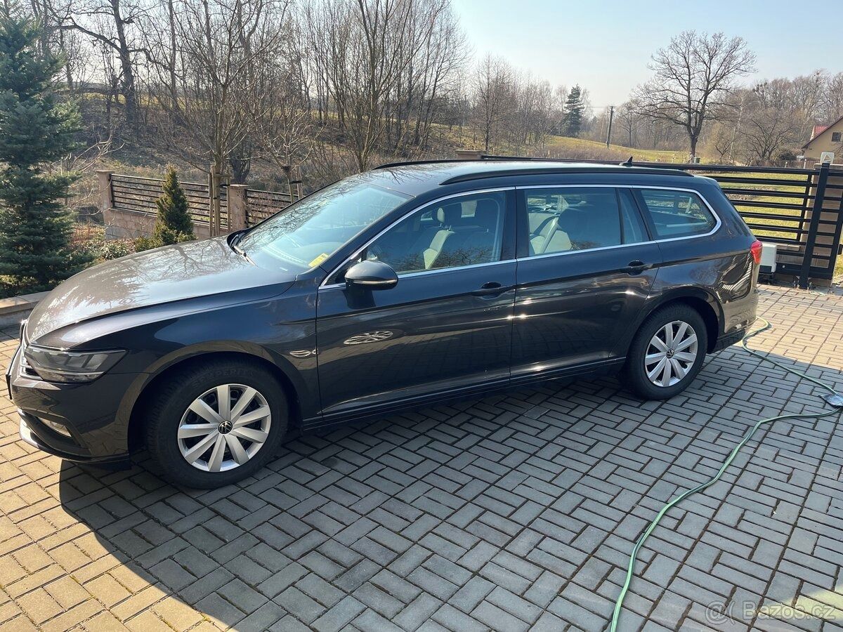 Volkswagen Passat, 2.0 tdi - fotka 2