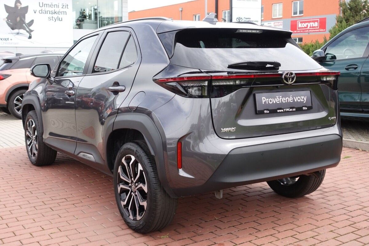 Toyota Yaris Cross, 1,5 HEV Style - fotka 6