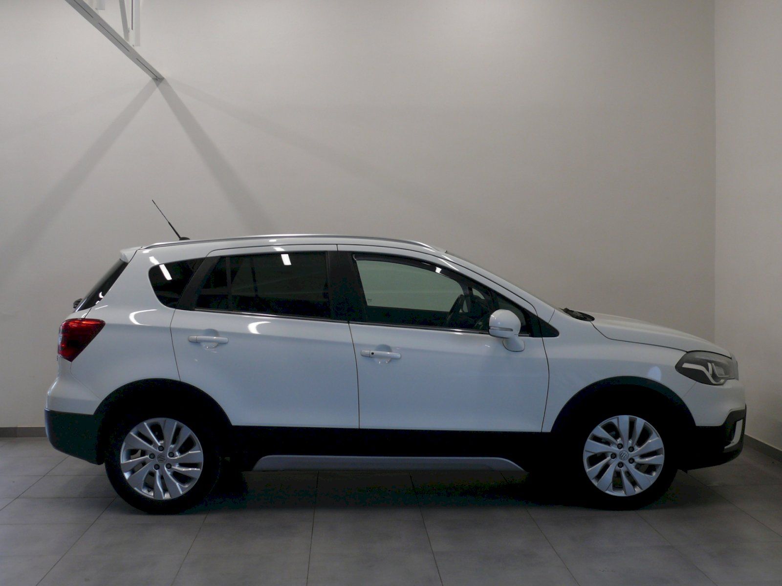 Suzuki SX4, S-Cross 1,4 BoosterJet Premium - fotka 6