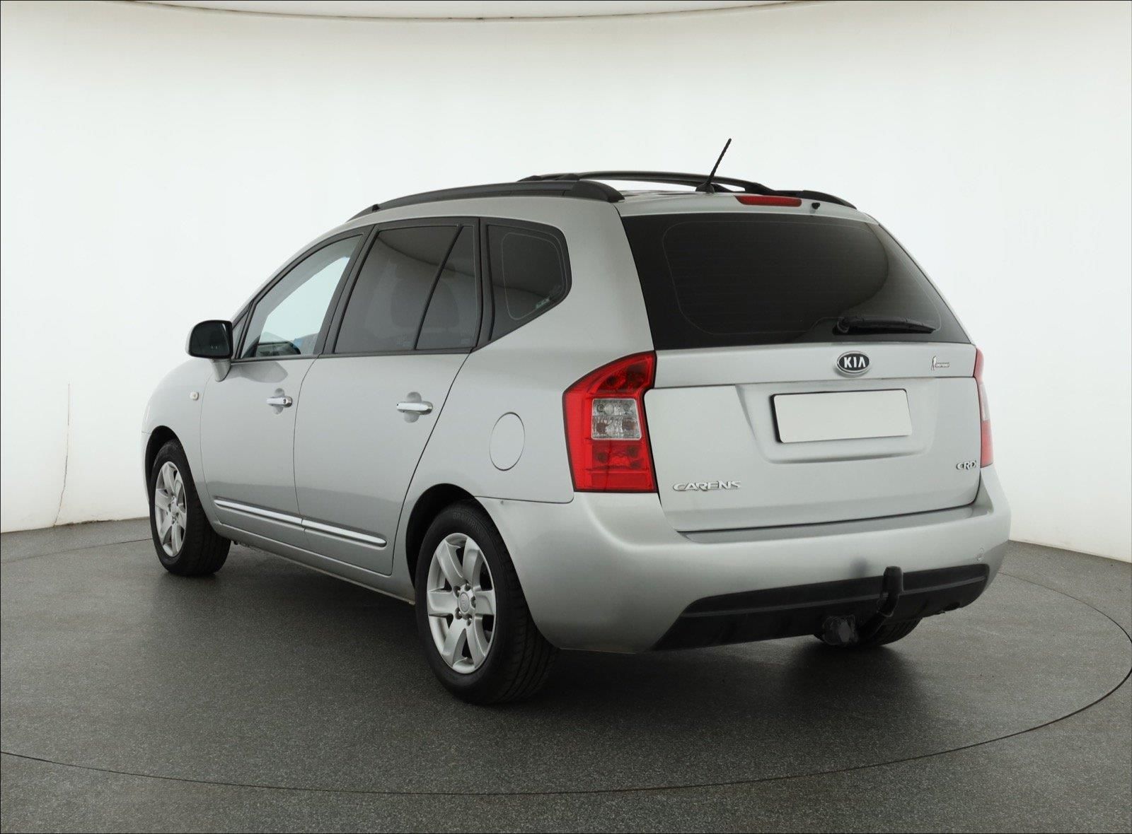 Kia Carens, 2.0 CRDi, Tažné - fotka 4