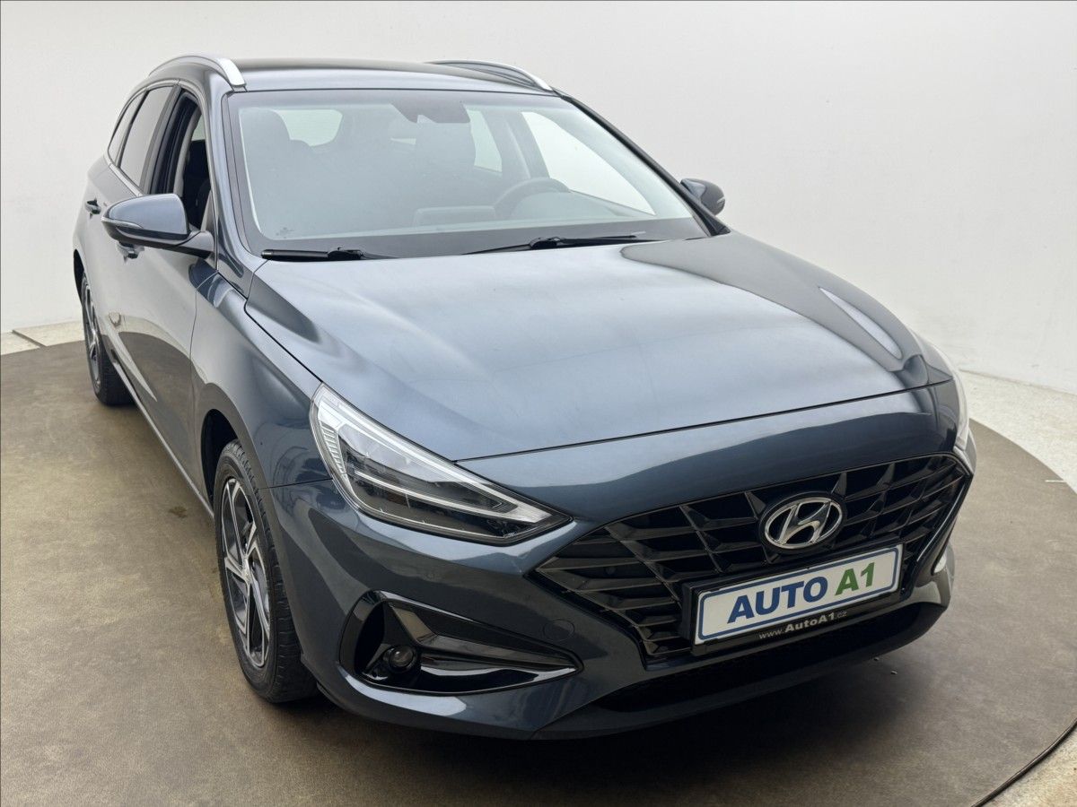 Hyundai i30, 1,5 80kW DPH 1MAJ SMART TAŽNÉ - fotka 3