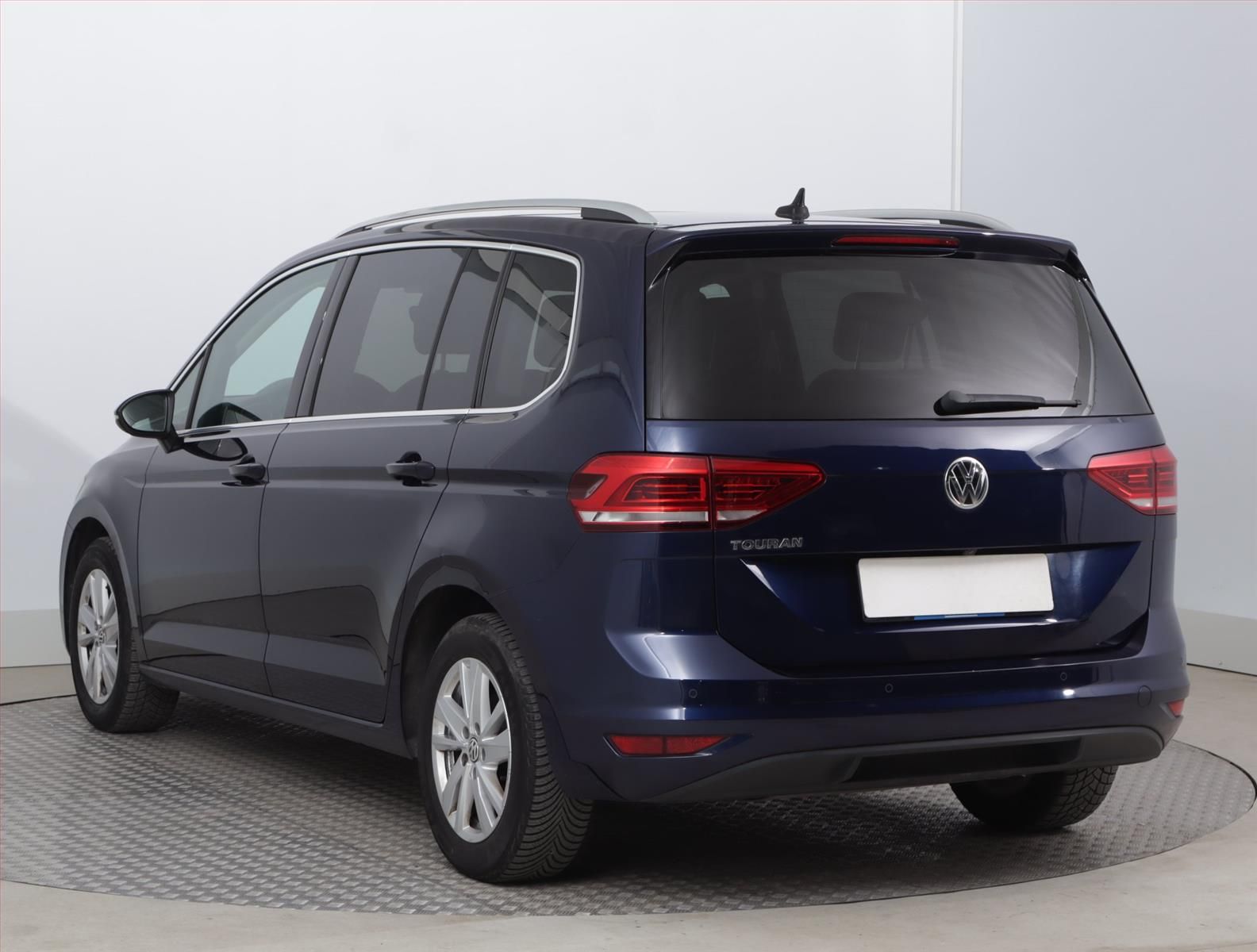 Volkswagen Touran, 1.5 TSI, Highline, Automat - fotka 4