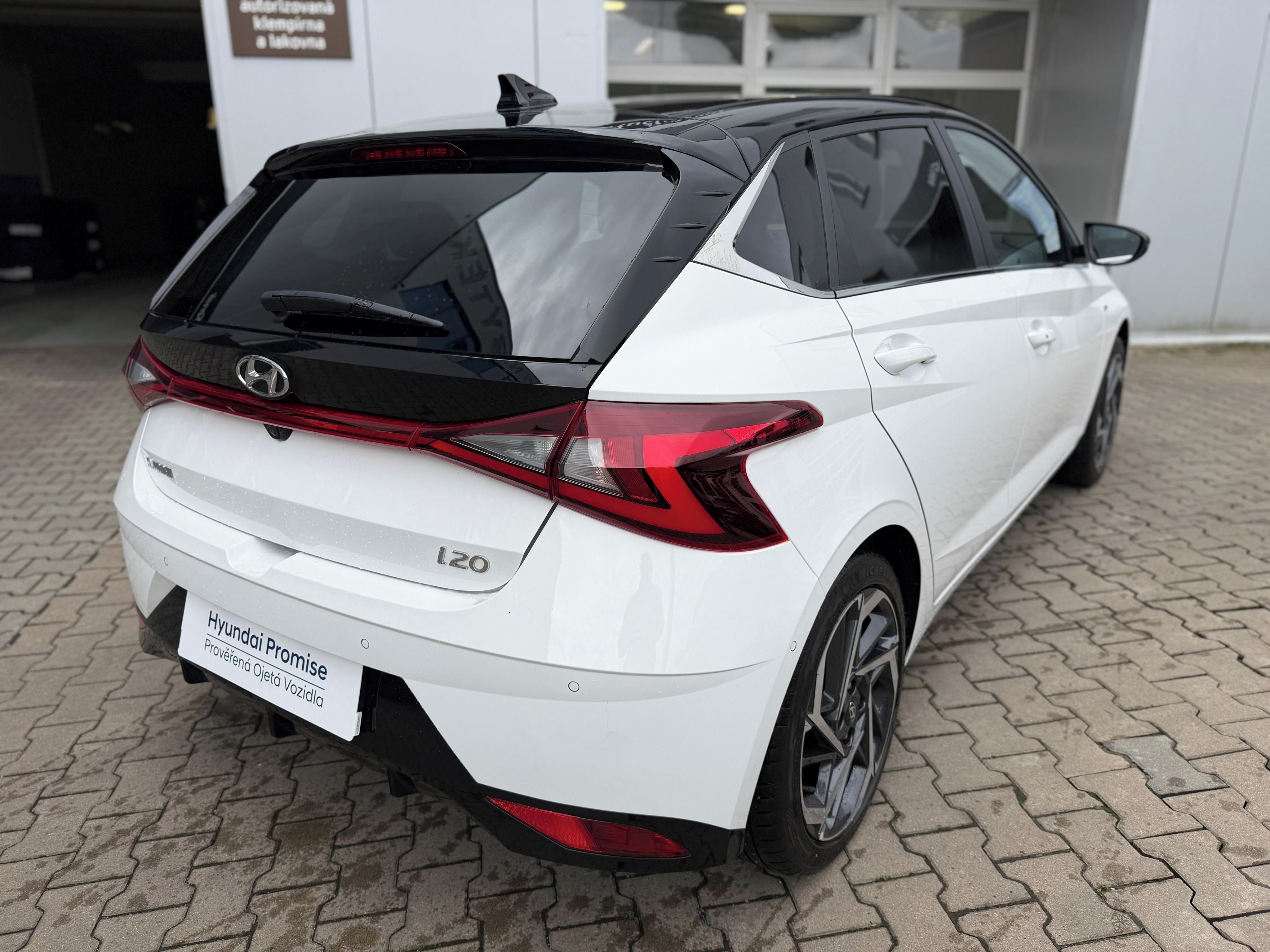 Hyundai i20, 1.0 88kW A/T  STYLE - fotka 3