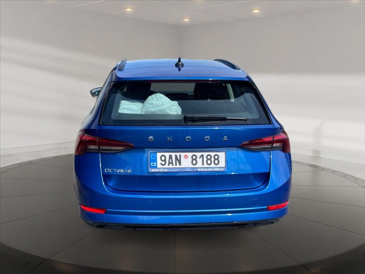 Škoda Octavia, 2,0 TDI 85 Ambition - fotka 5