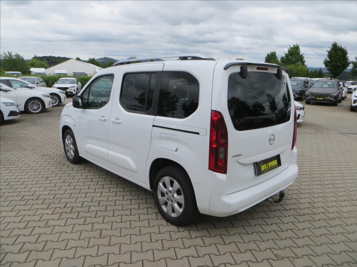 Opel Combo, 1,5 CDTI 96kW Life Edition Plu - fotka 5